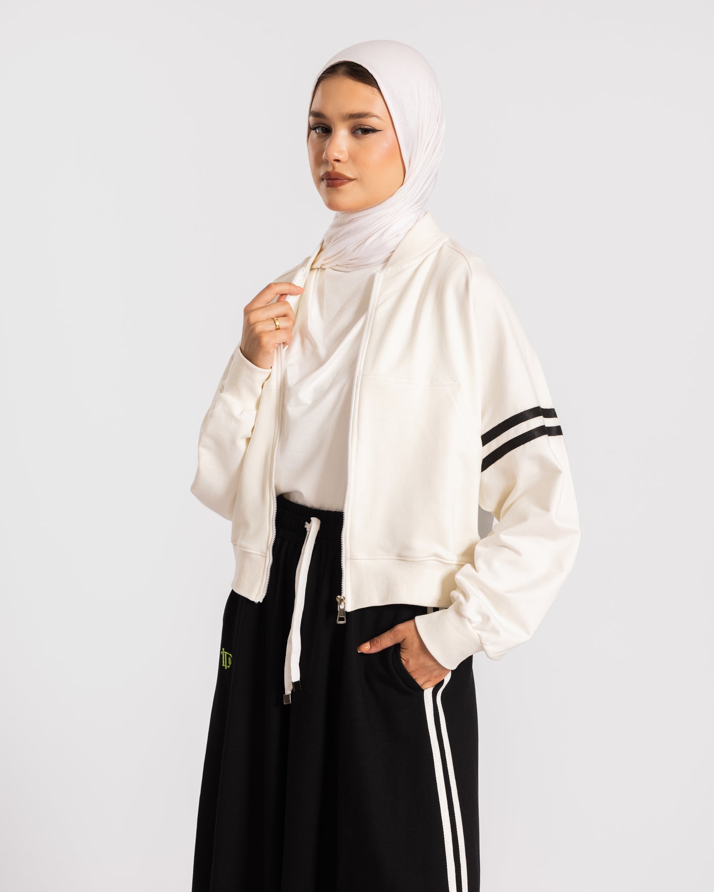 CROPPED LELA SET BLACK