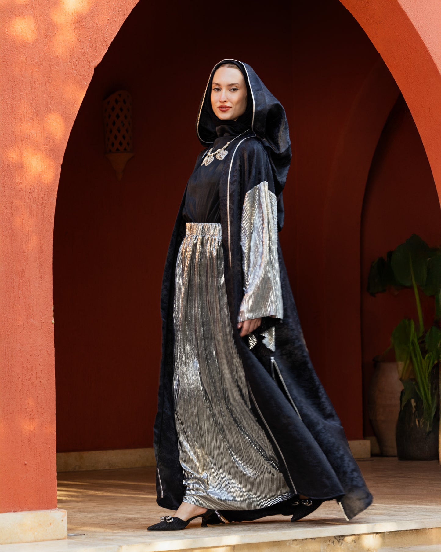 LAYAL KAFTAN-BLACK