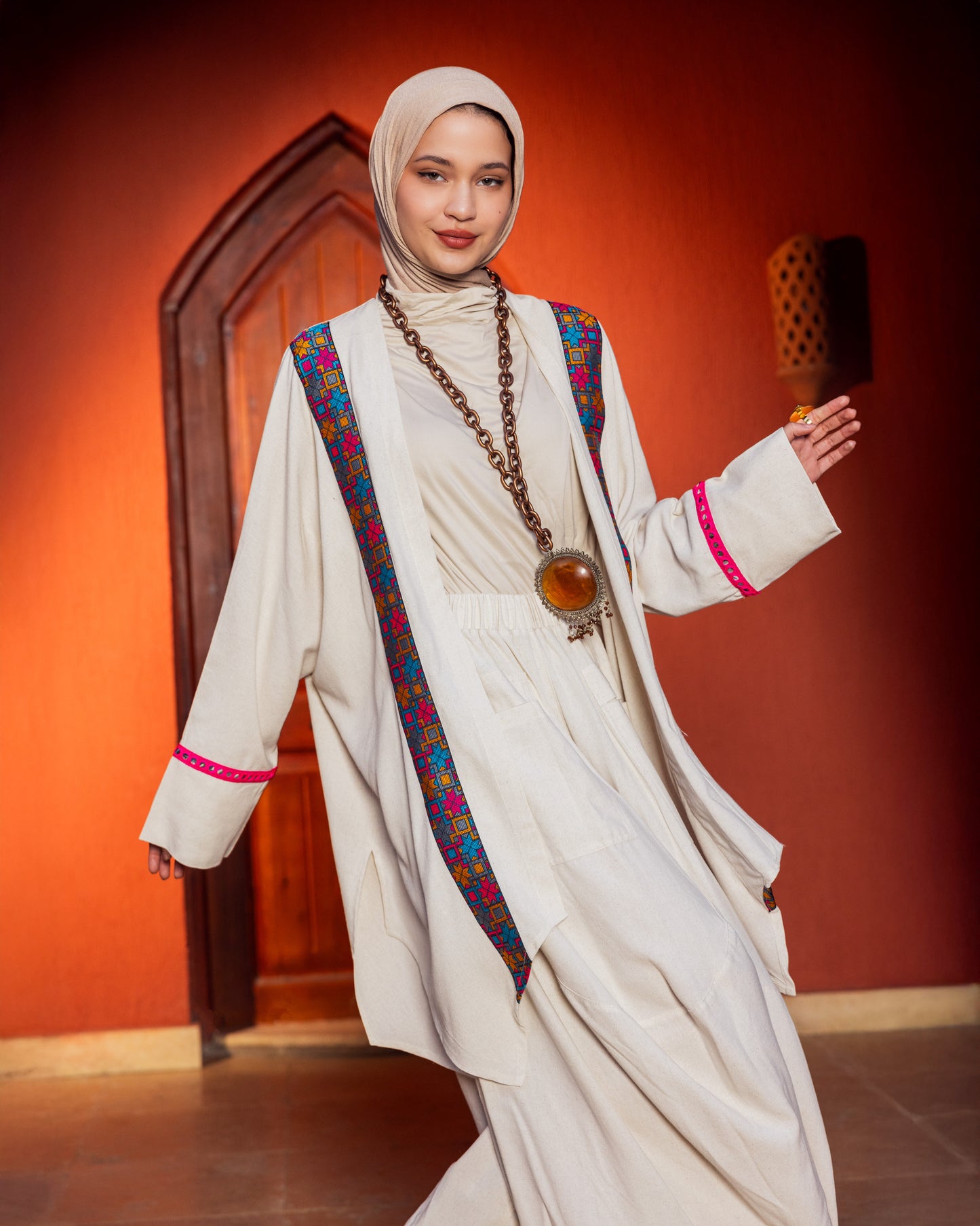 EMBROIDERED LINEN SET BEIGE