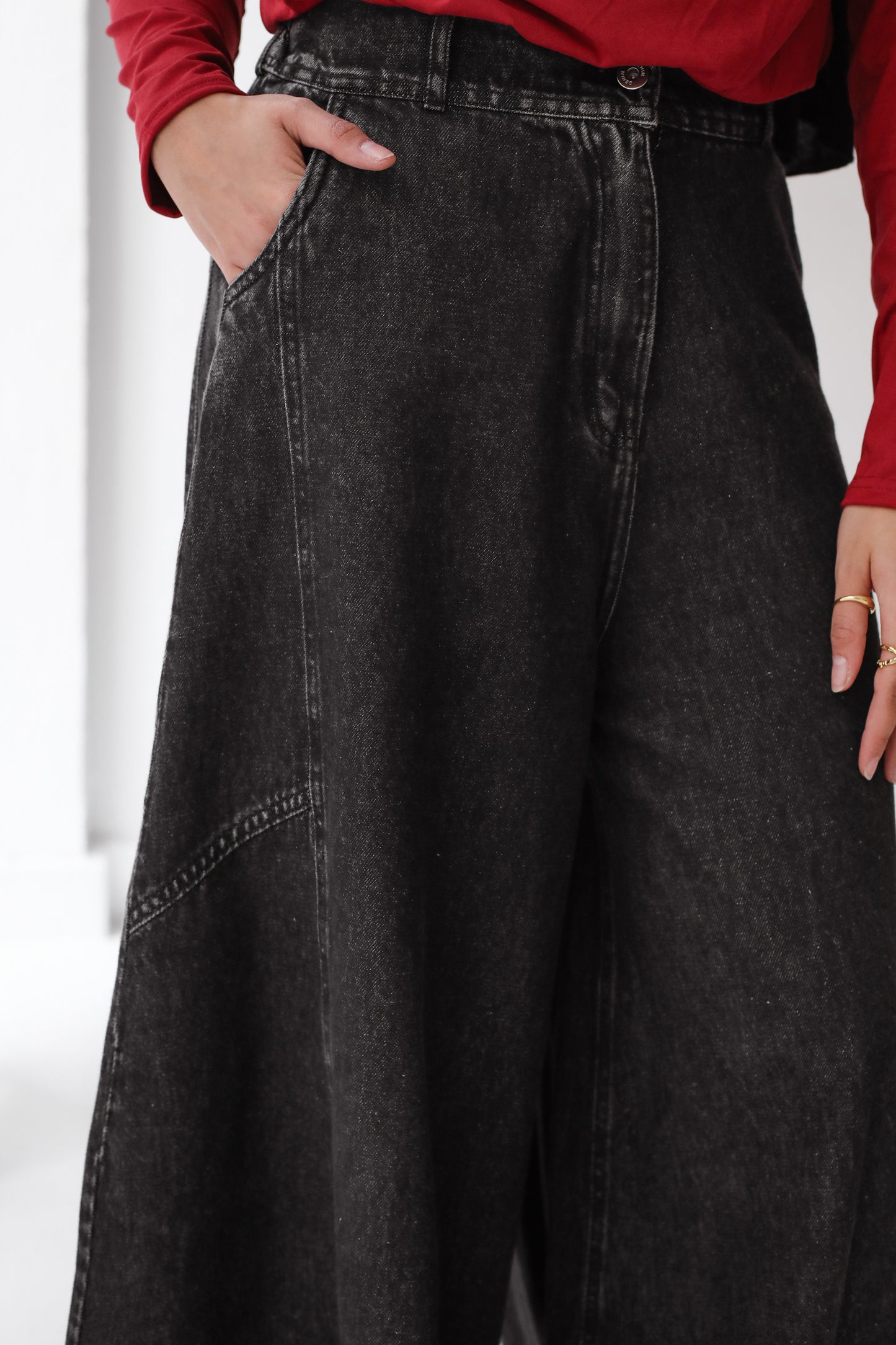 WIDE LEG JEANS-BLACK 01