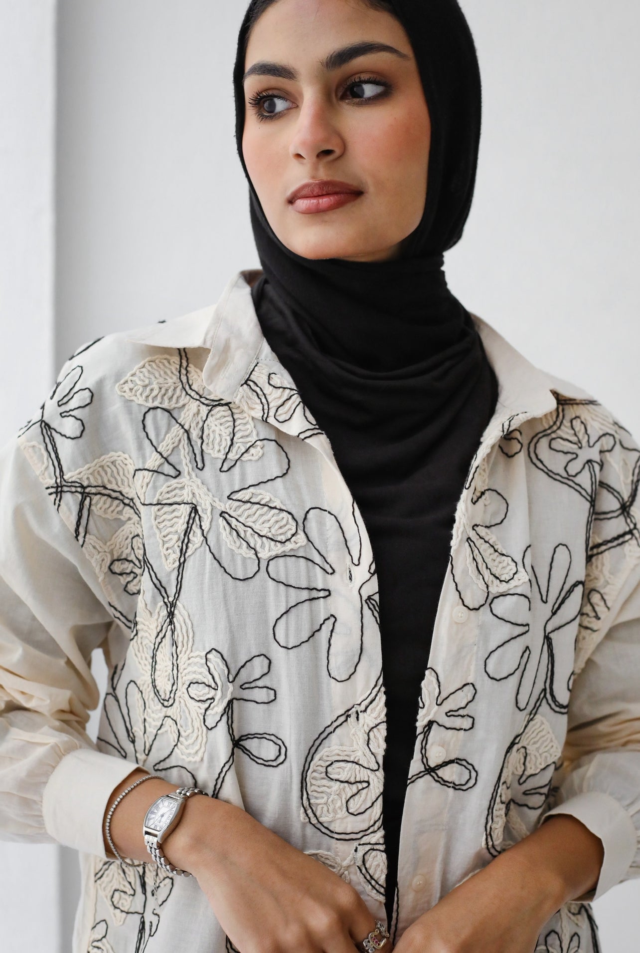 LONG EMBROIDERED LINEN BLOUSE-BEIGE