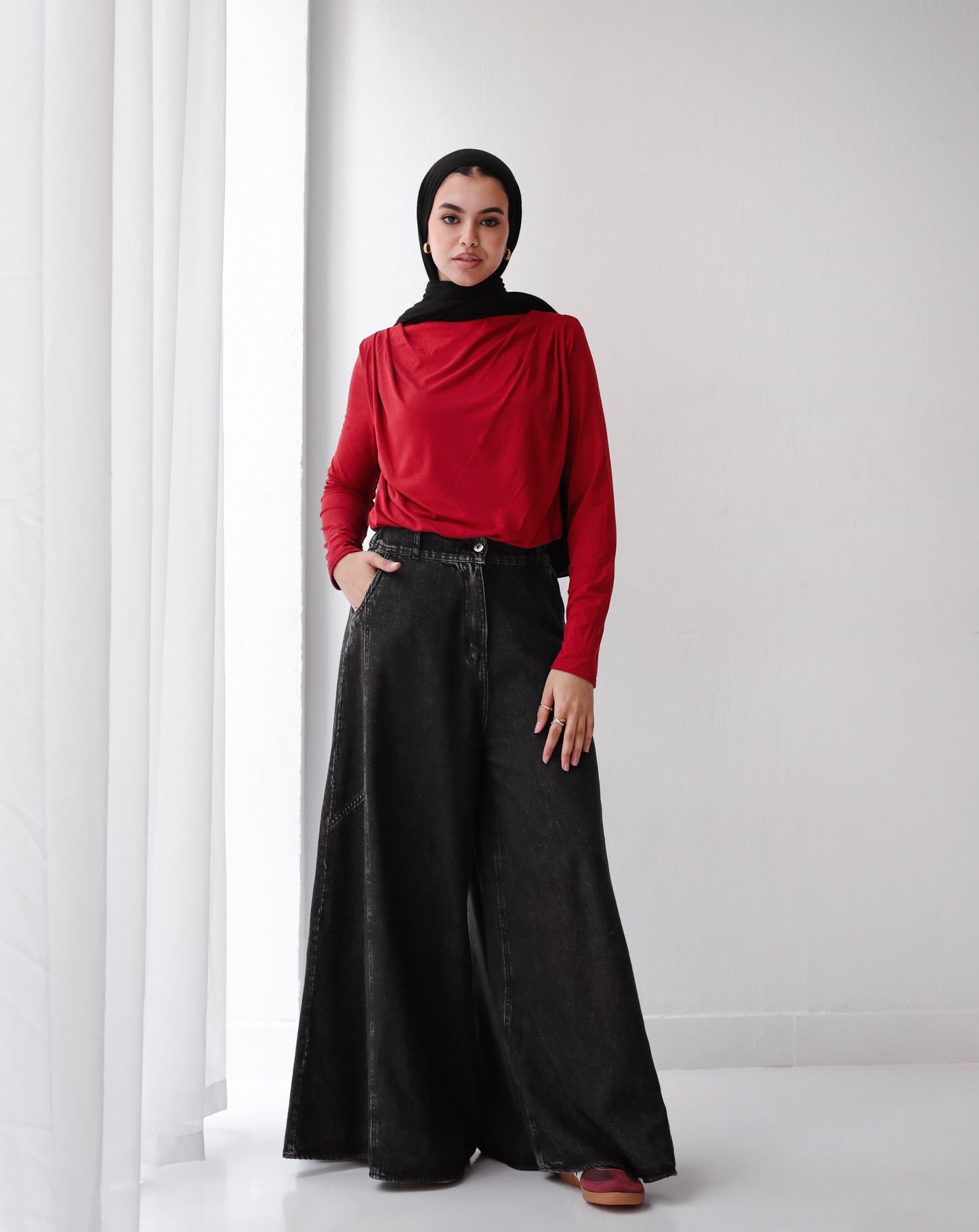 WIDE LEG JEANS-BLACK 01