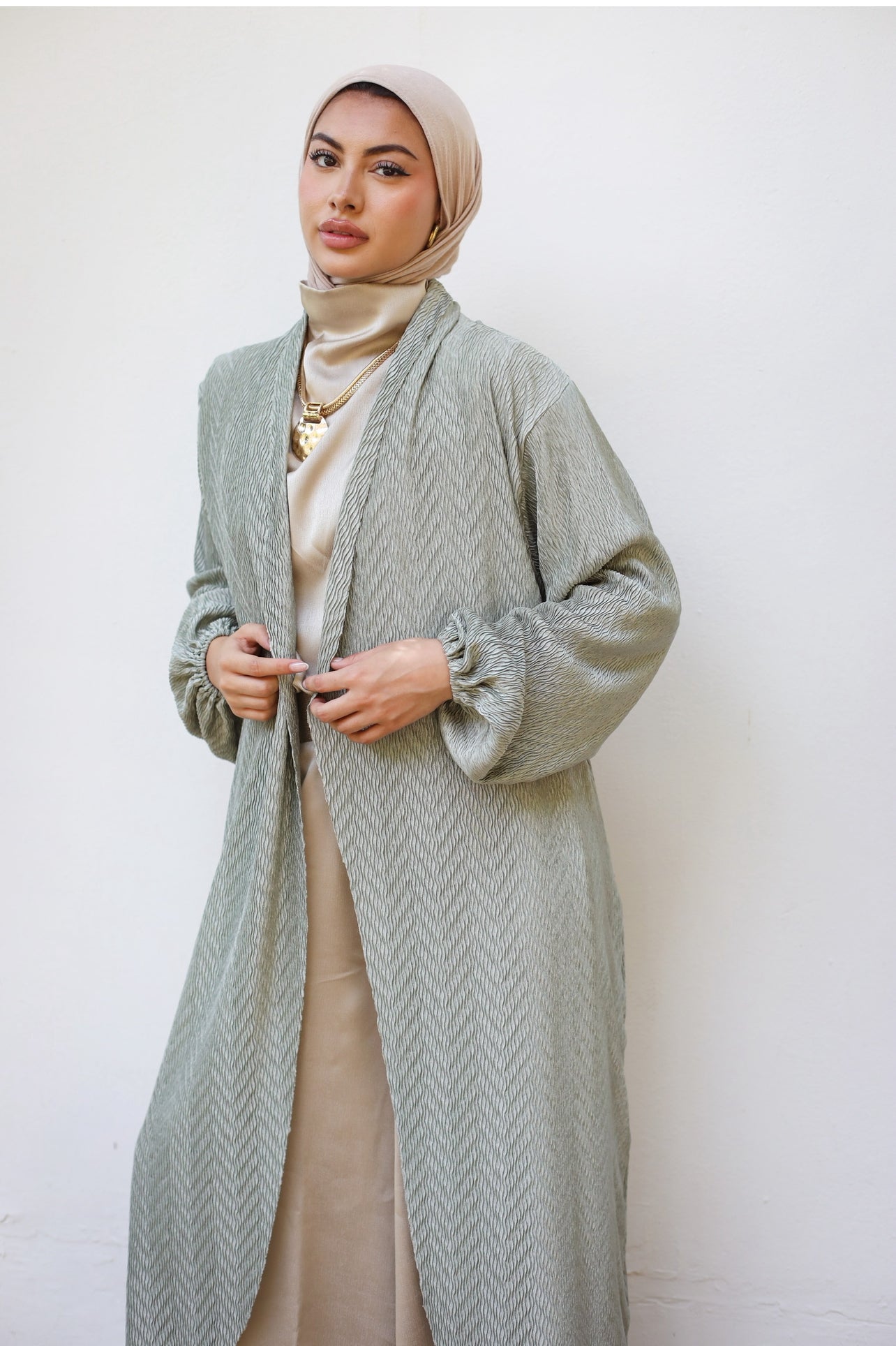 PELESSE SATIN KIMONO-MINT GREEN