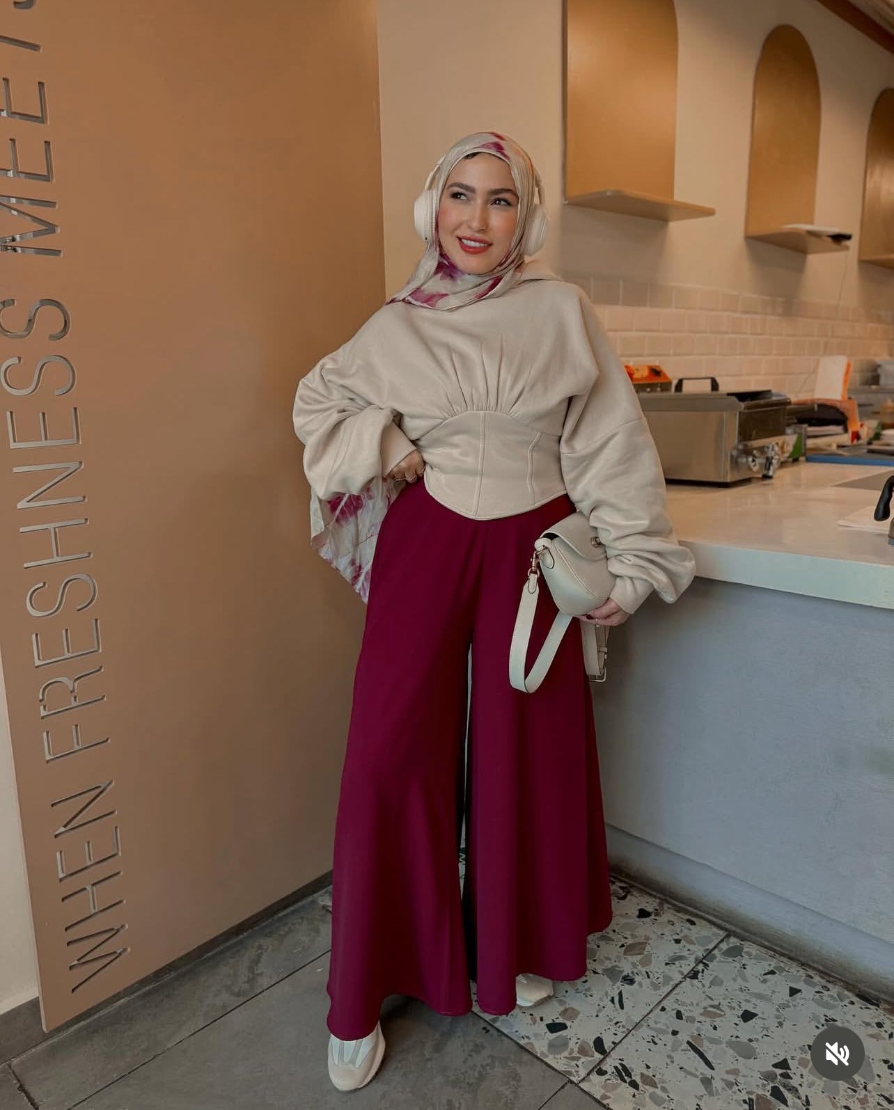 CREPE WIDE LEG PANTS-BURGANDY