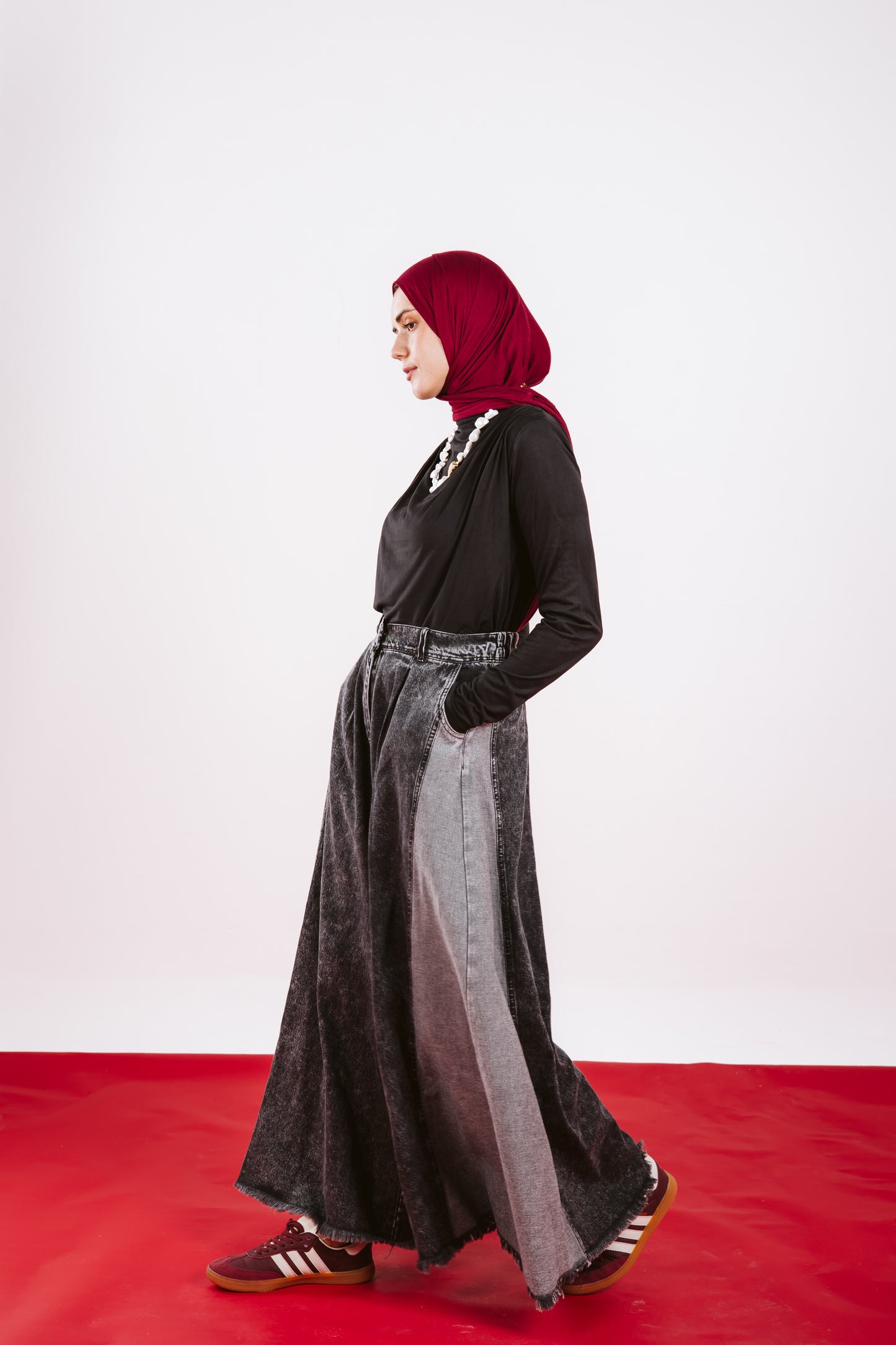 WIDE LEG COMBINATION JEANS IN DARK GRAY