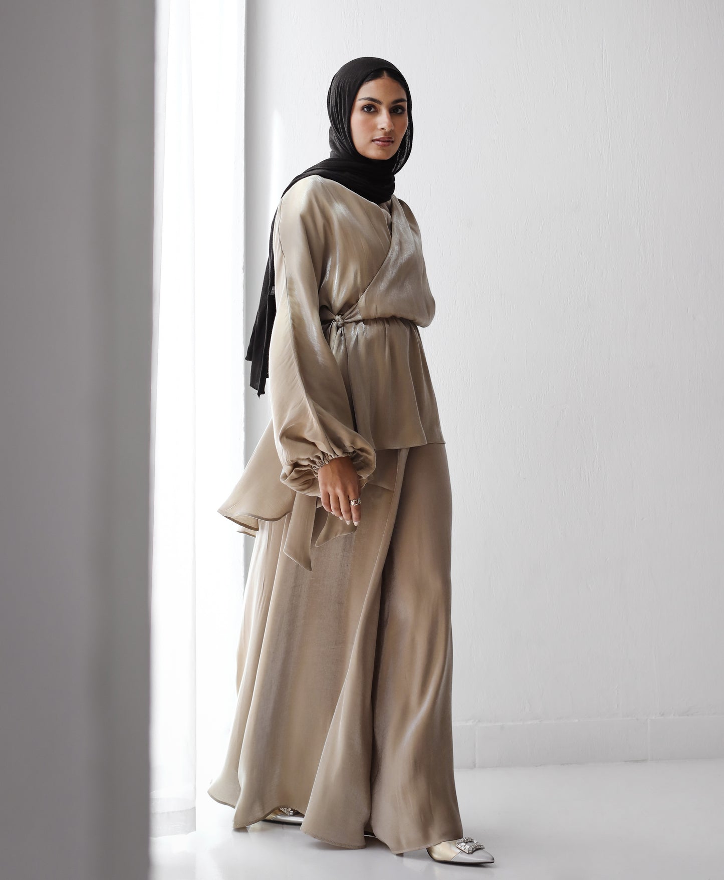 SATIN PANTS-BEIGE