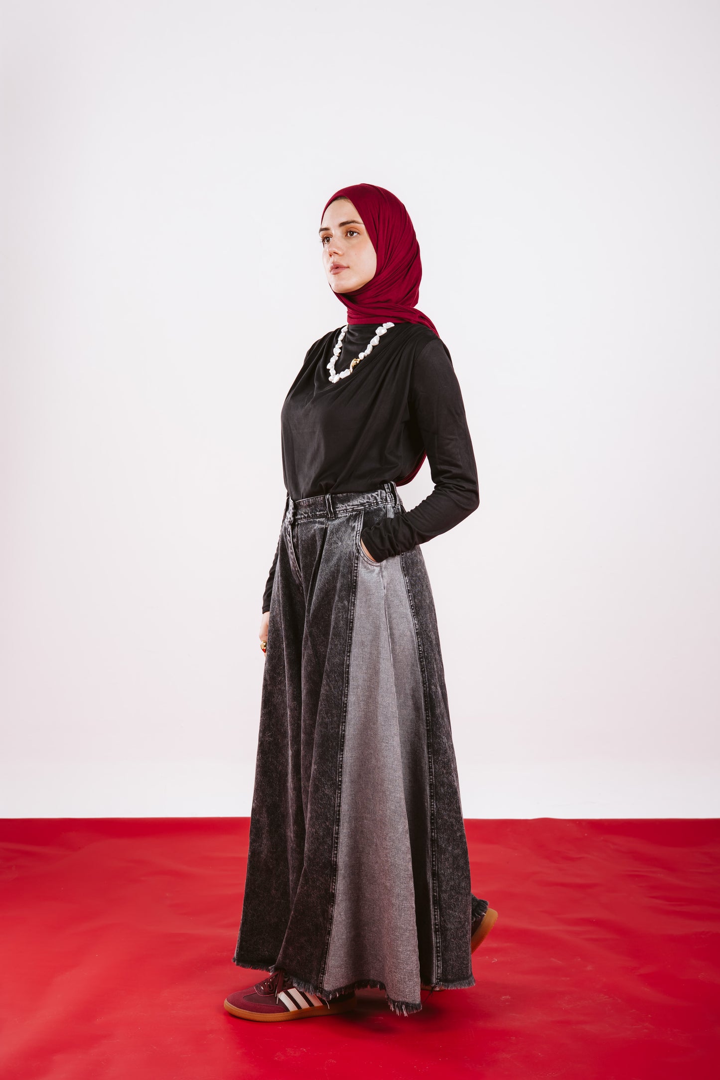 WIDE LEG COMBINATION JEANS IN DARK GRAY