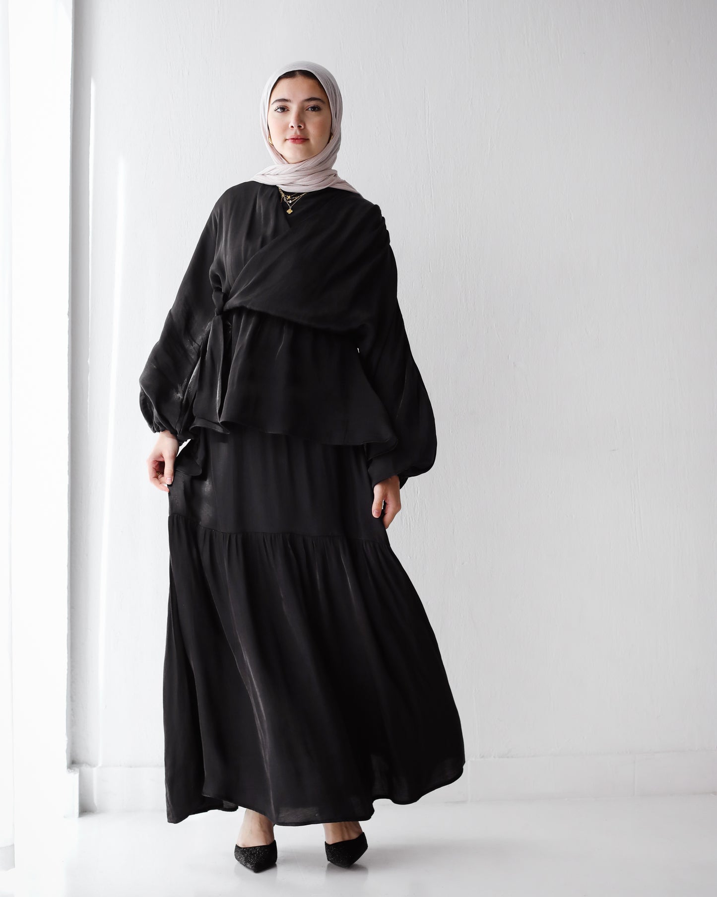 SATIN SKIRT-BLACK