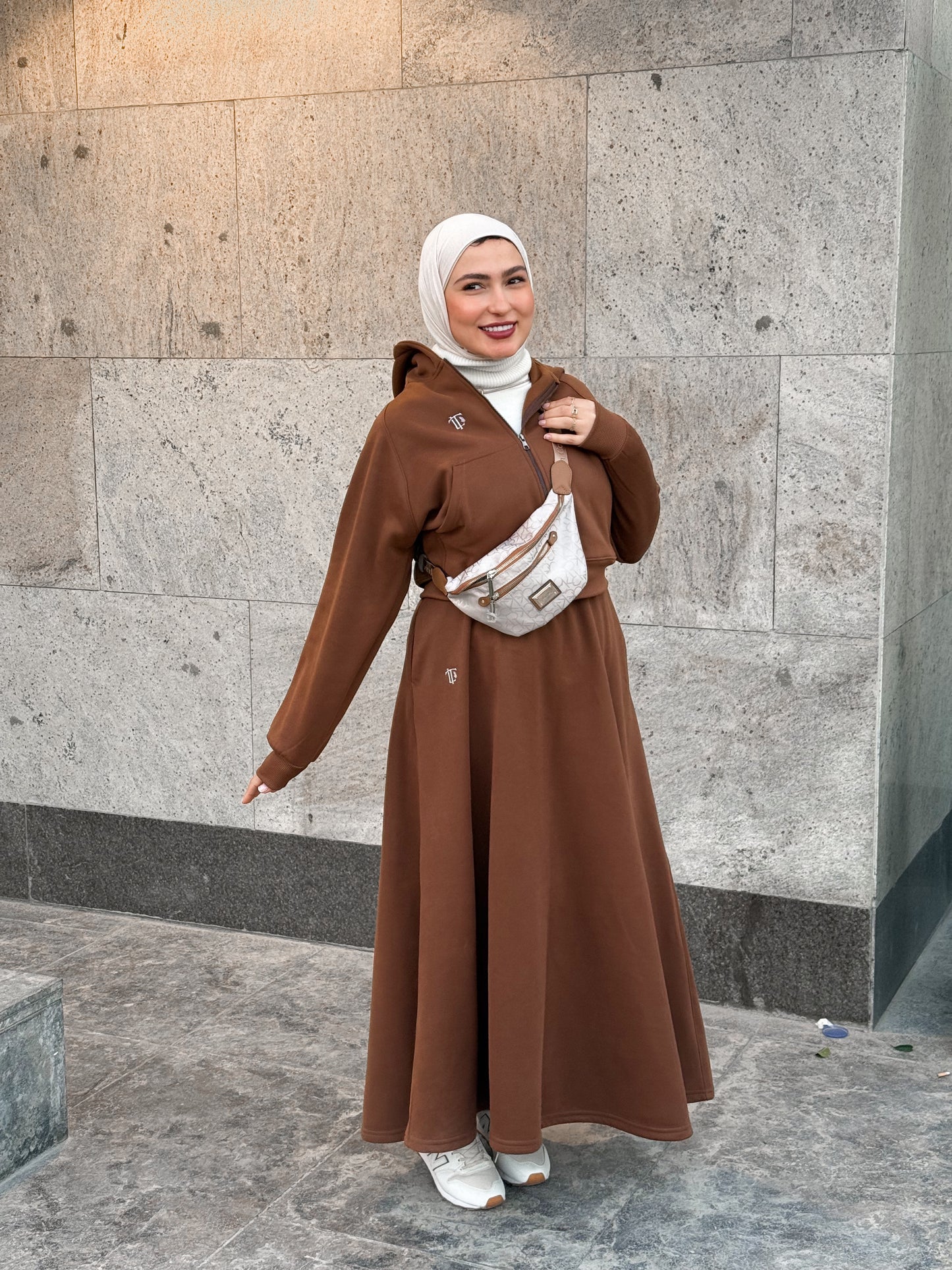 KAYAN SKIRT SET IN BROWN