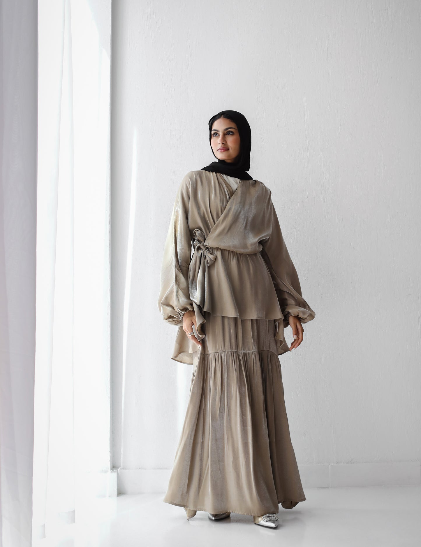 SATIN SKIRT-BEIGE