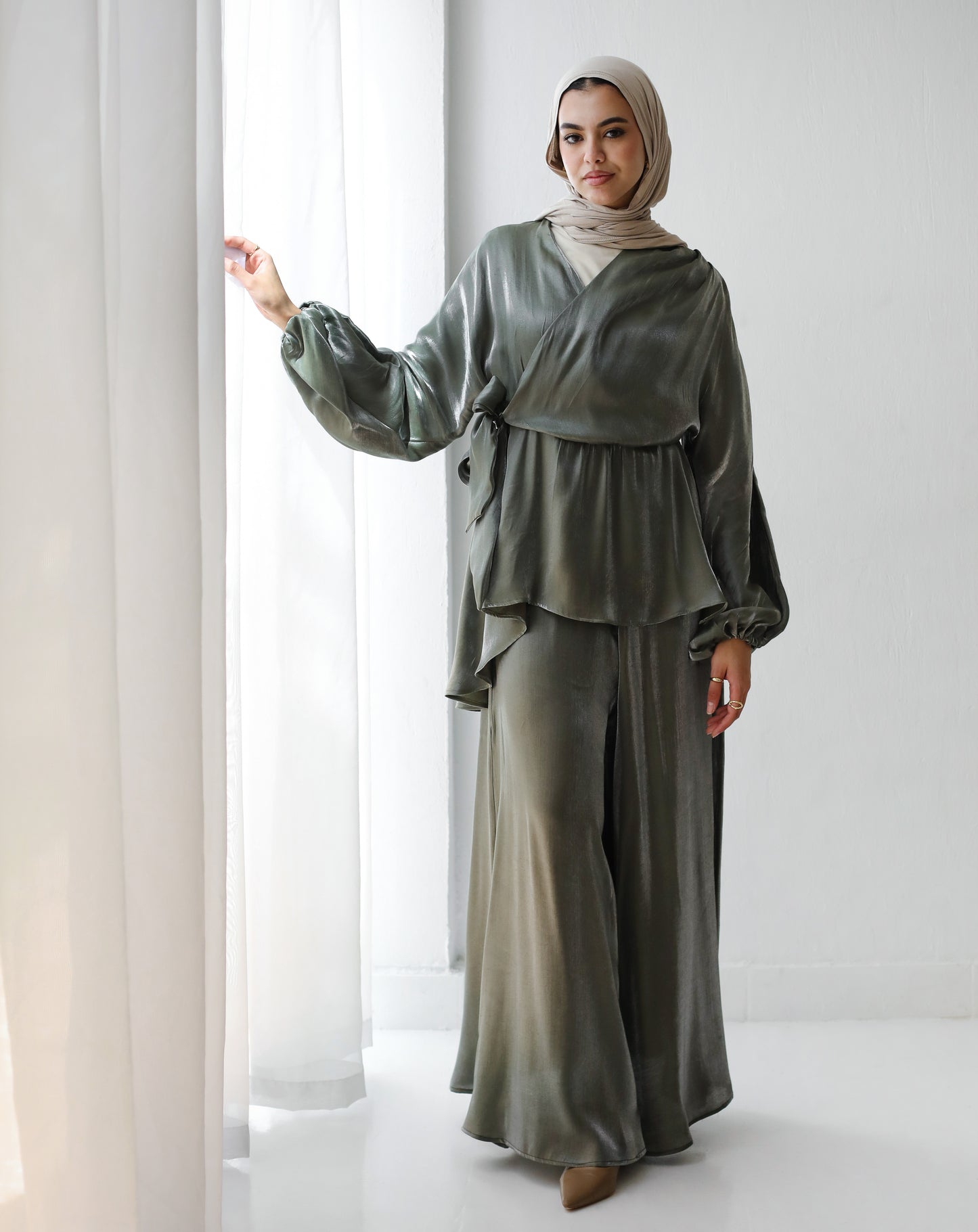SATIN PANTS OLIVE