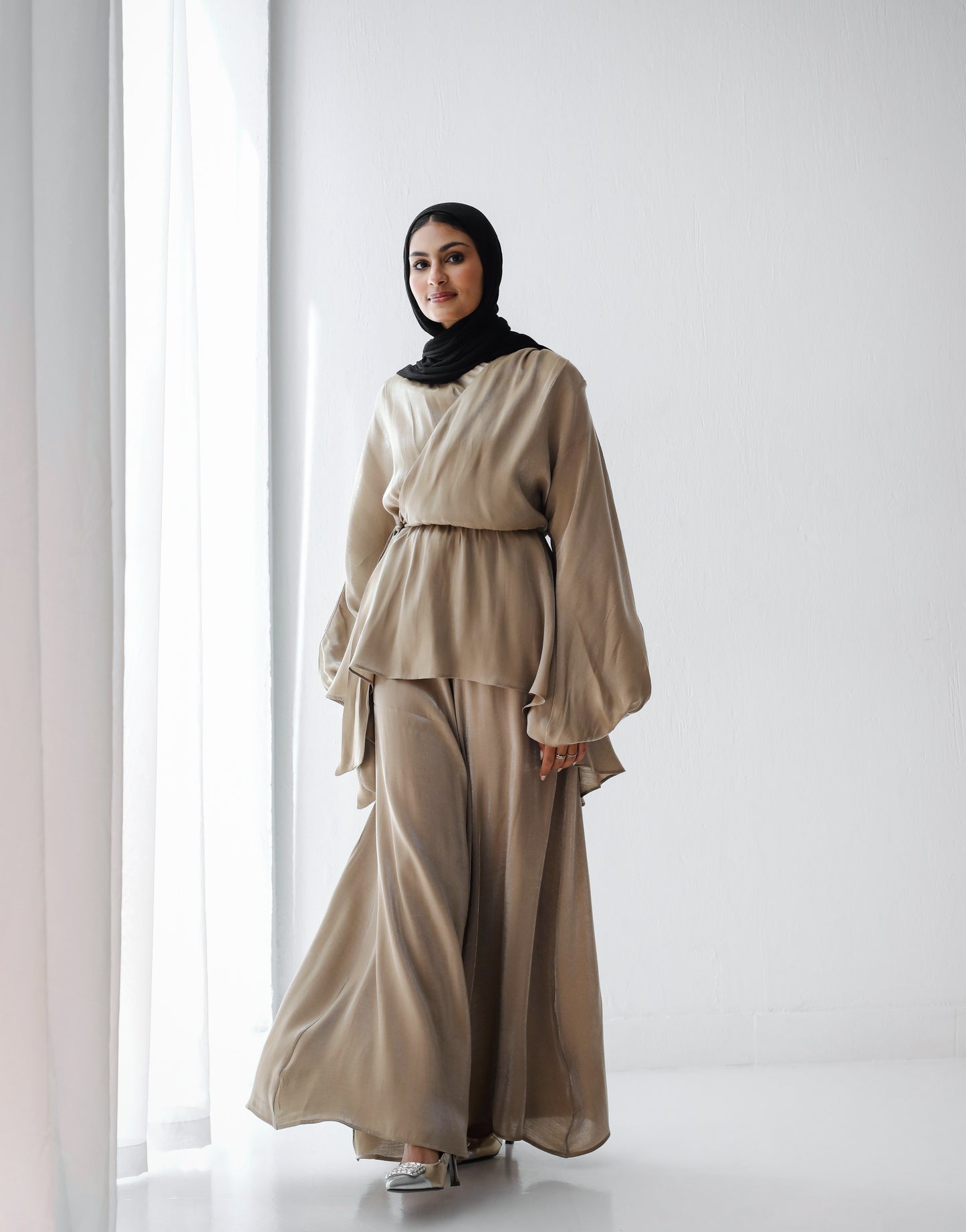 SATIN PANTS-BEIGE