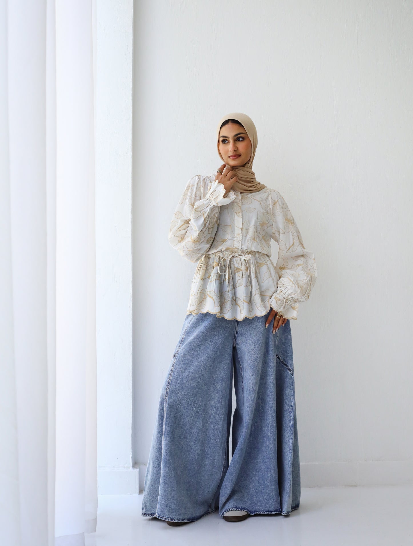 EMBROIDERED BLOUSE-LIGHT BEIGE