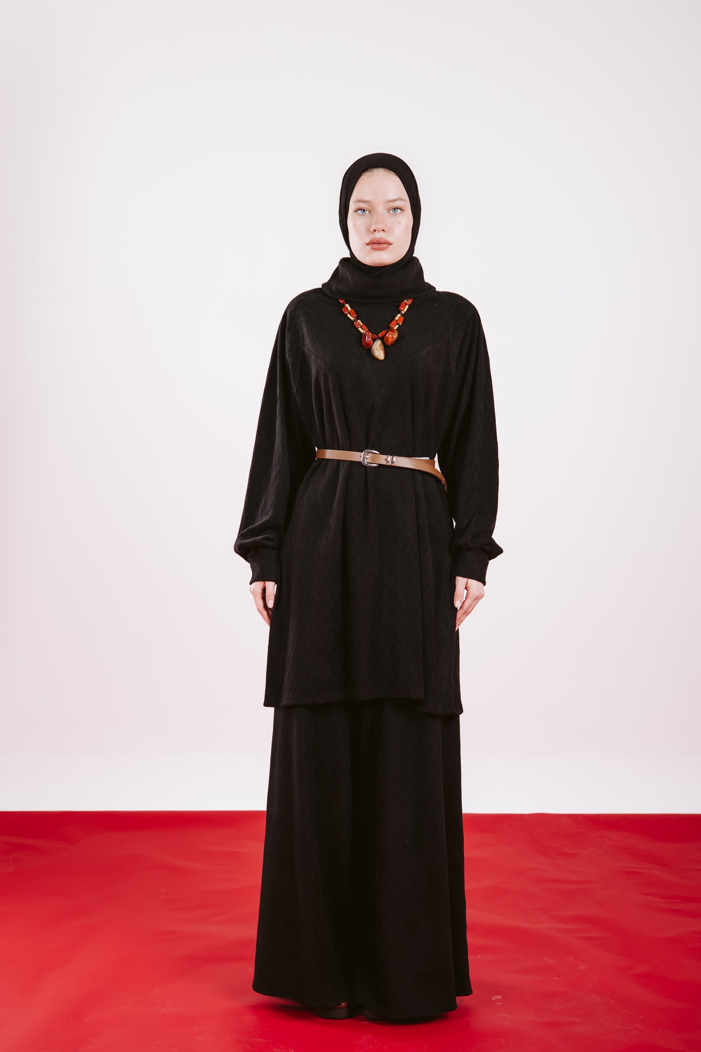 KAYAN WOOL SET-BLACK