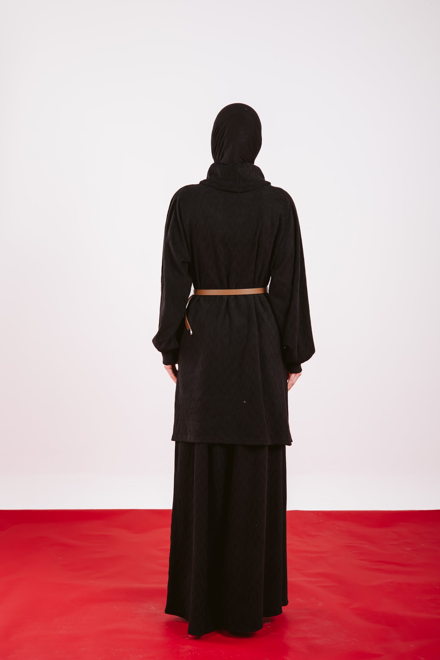 SUFIA SET IN BLACK