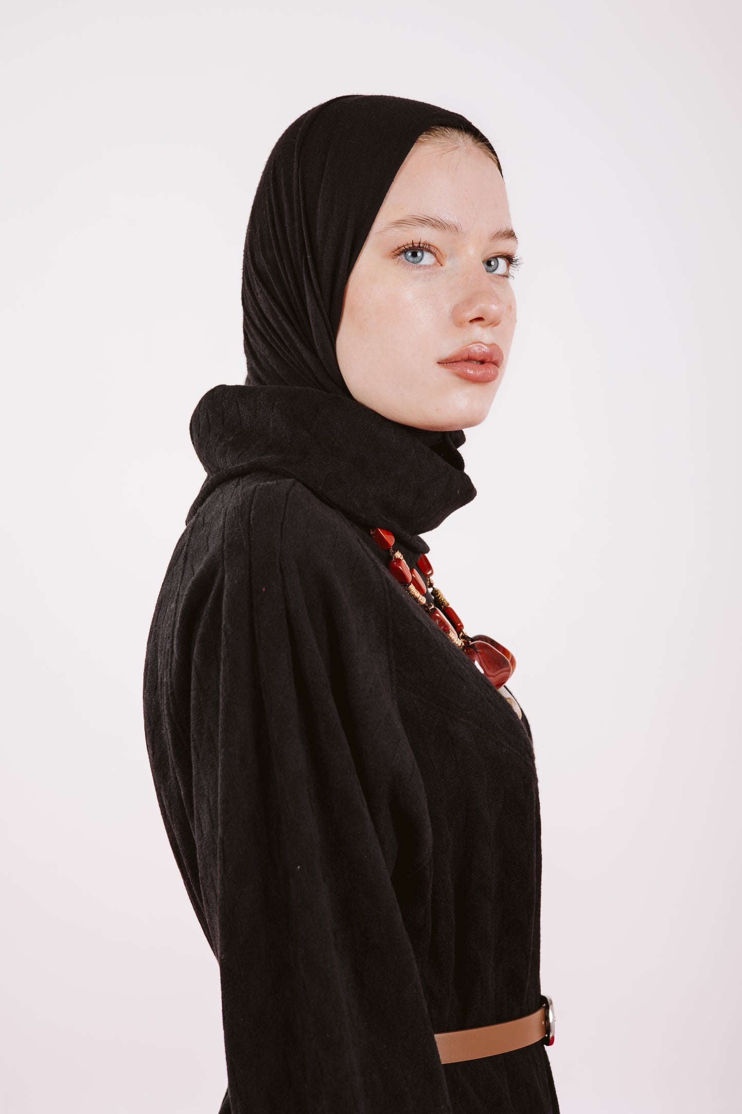 KAYAN WOOL SET-BLACK