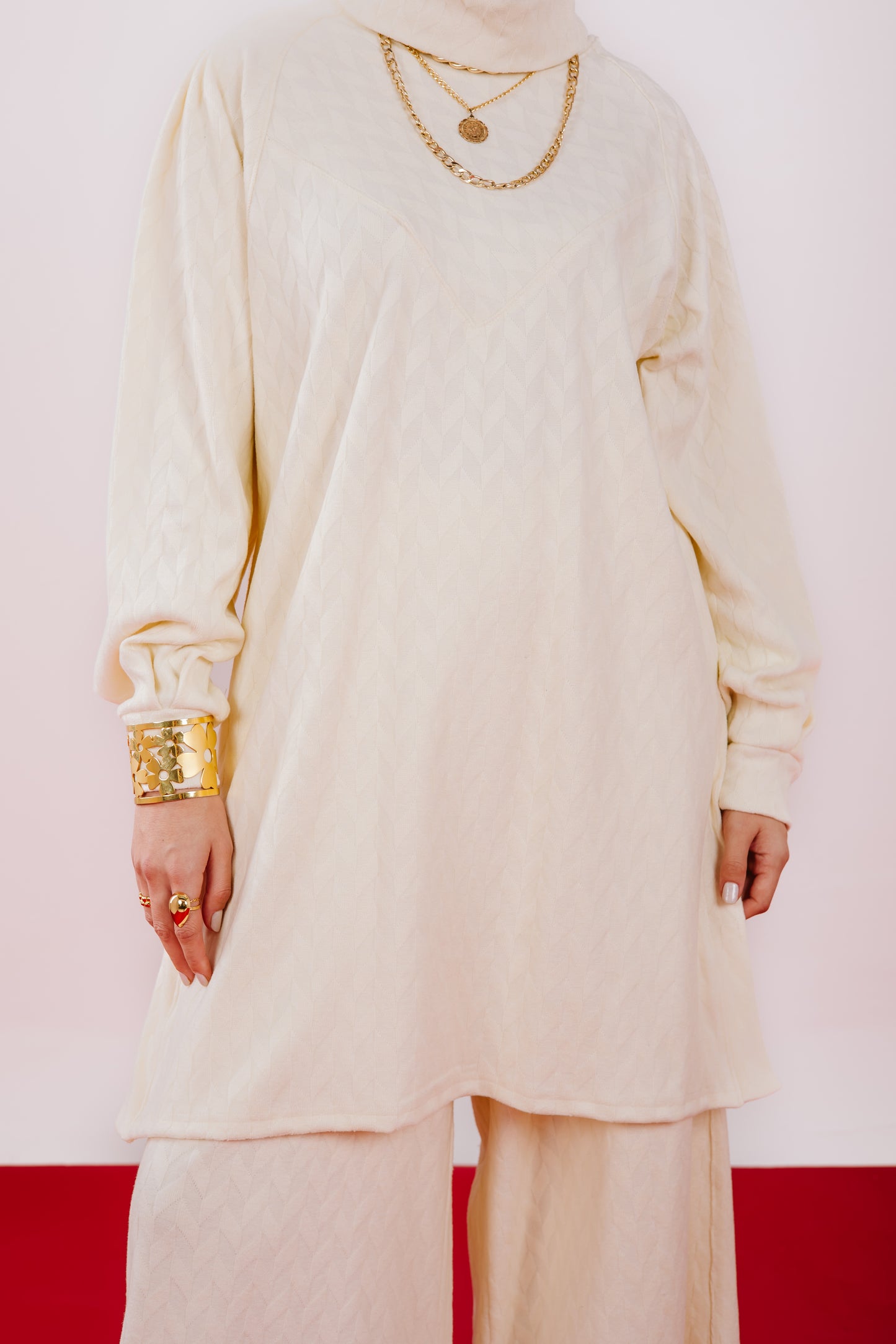 SUFIA SET IN OFFWHITE