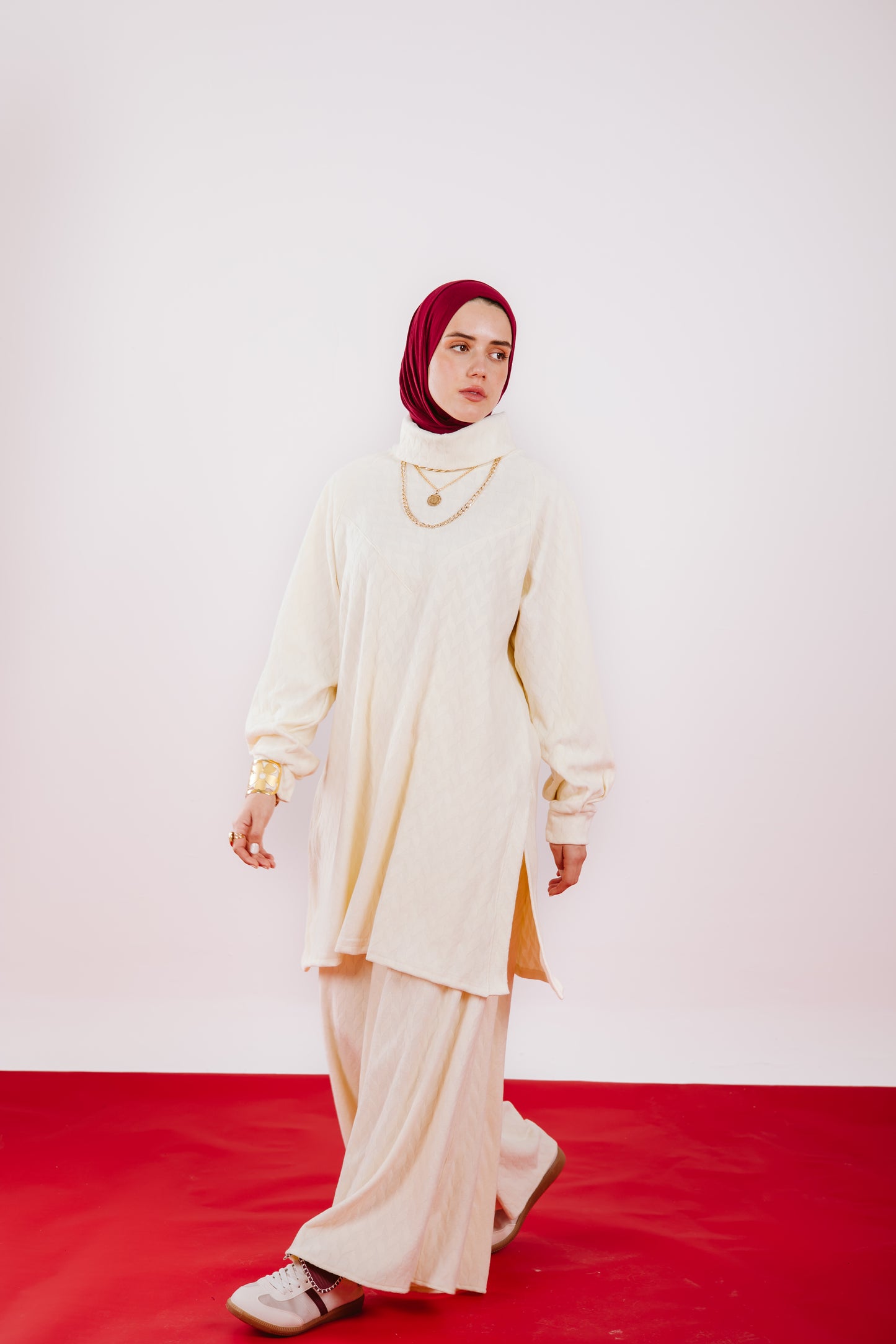 SUFIA SET IN OFFWHITE