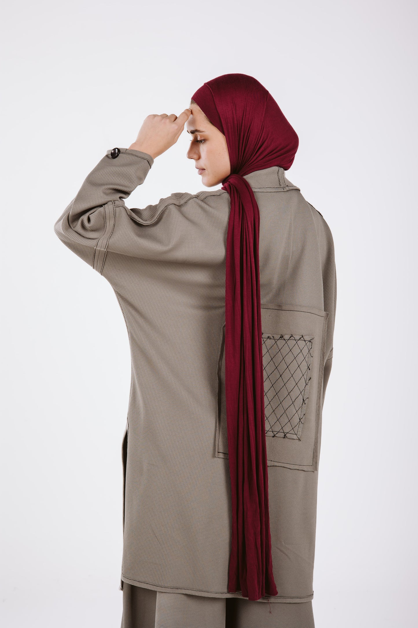JACQUAED GHALIA SET IN DARK GRAY