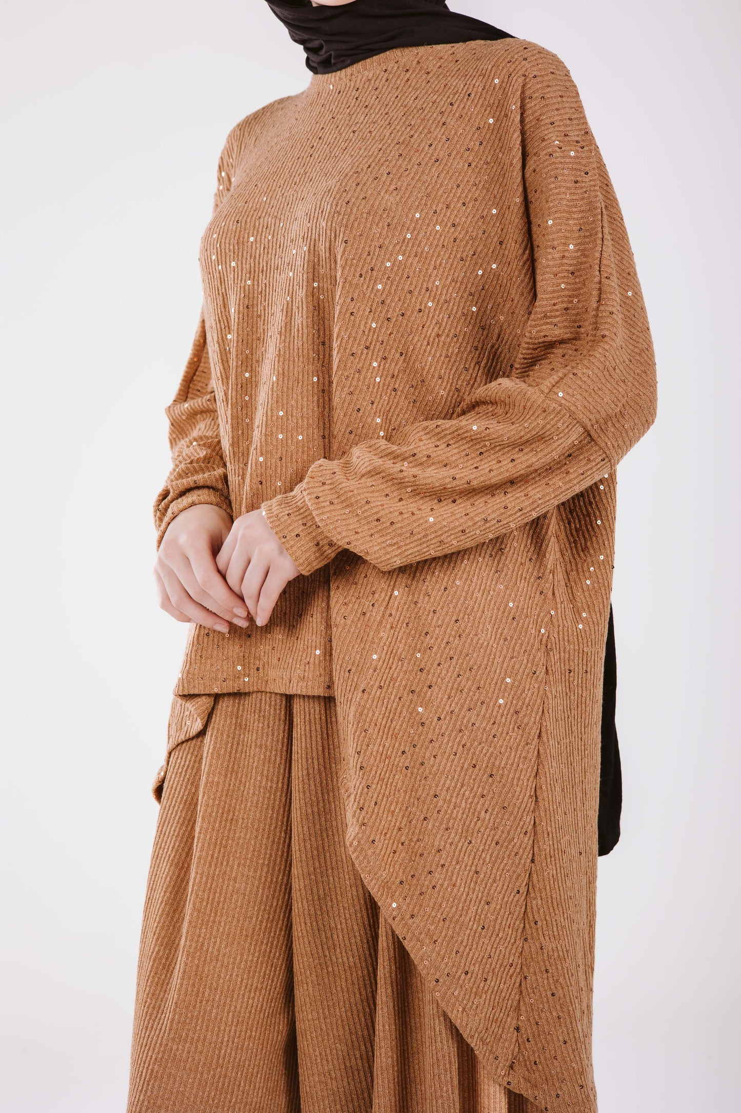 SEQUINE WIDE LEG SET IN HONEY