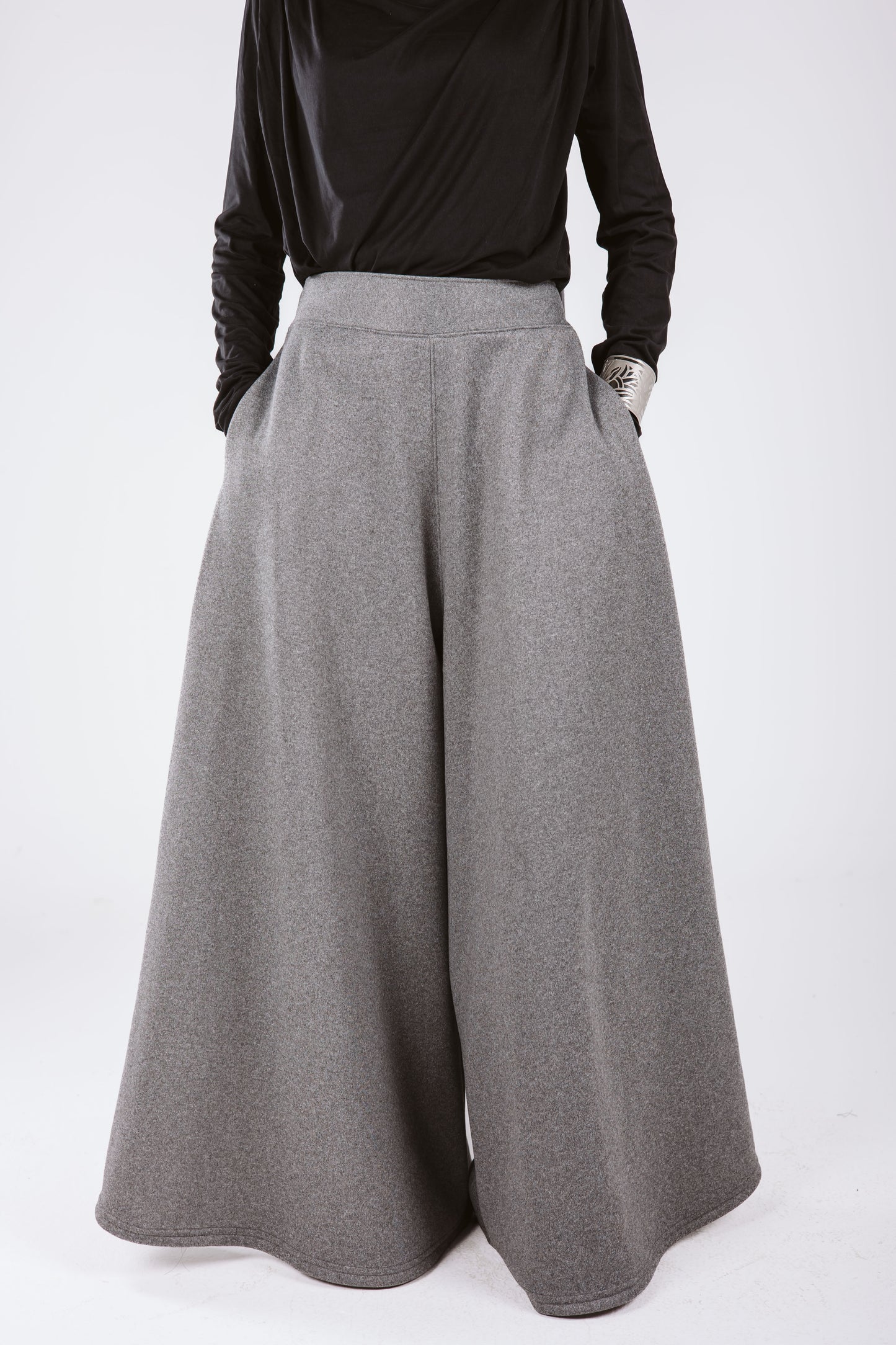 MELTON WIDE LEG PANTS IN LIGHT GRAY