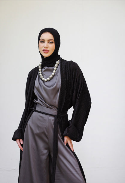 PELESSE SATIN KIMONO-BLACK