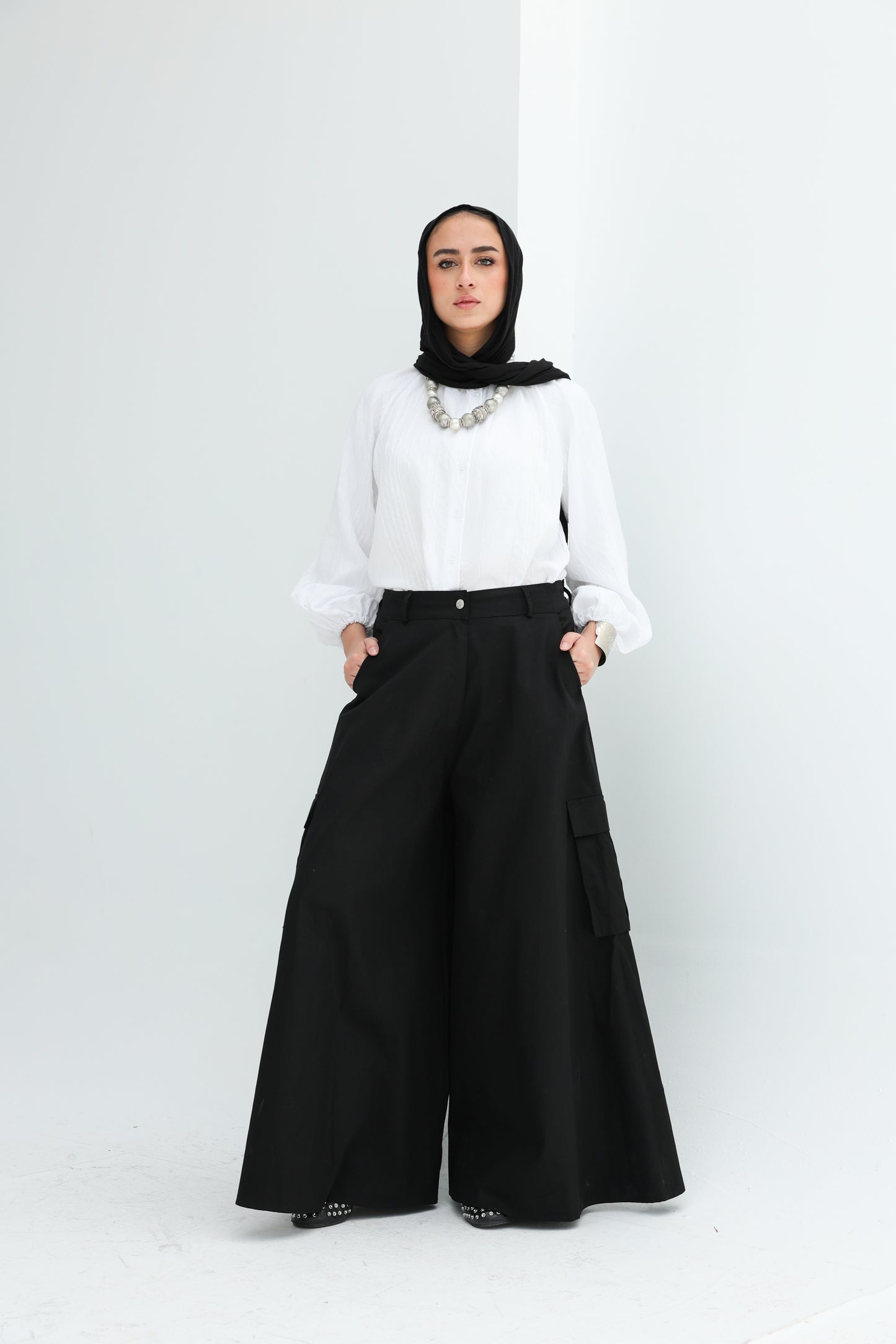 GABARDENE WIDE LEG PANTS - BLACK