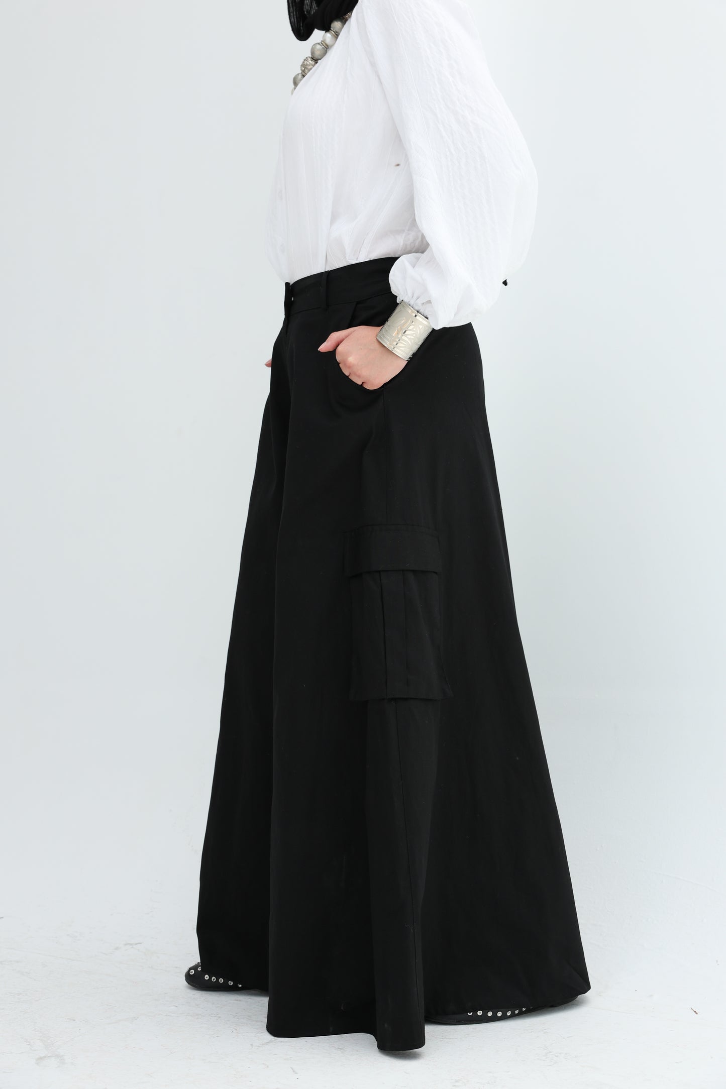 GABARDENE WIDE LEG PANTS - BLACK