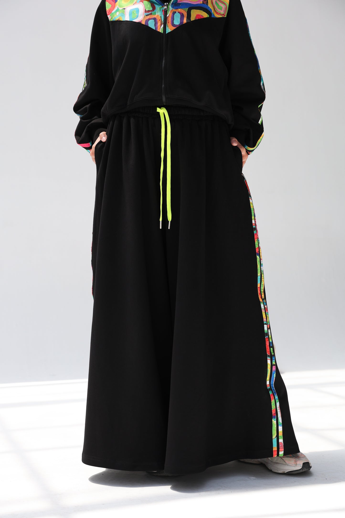 CROPPED PLAY SET -BLACK