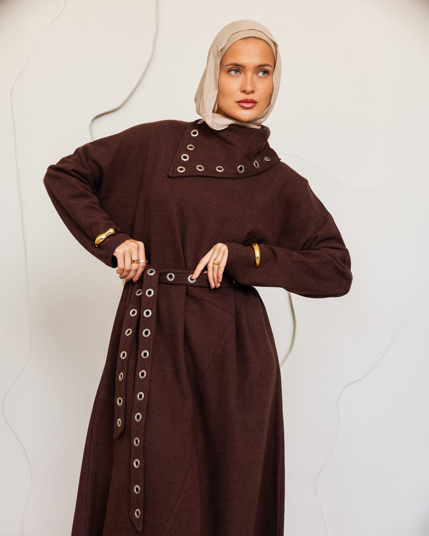 ASYMMETRIC EYELITE DRESS - BROWN