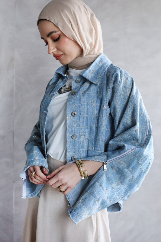 CROPPED EMBROIDERED ZIPPER DENIM JACKET