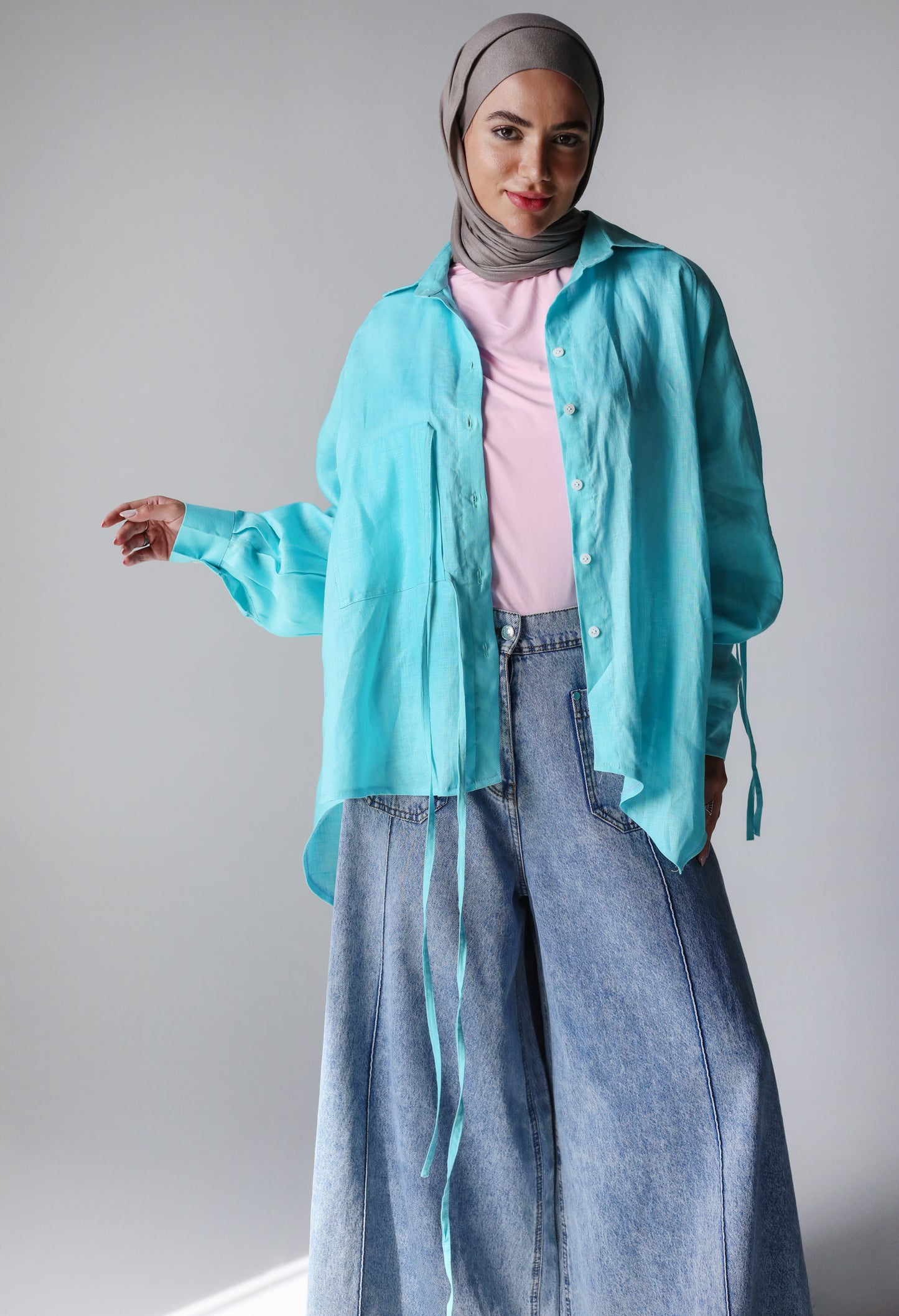 STUDDED LOOSE FIT DENIM PANTS - LIGHT BLUE