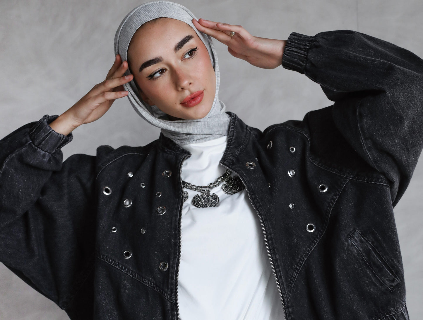 BOMBER EYELITE DENIM JACKET-BLACK