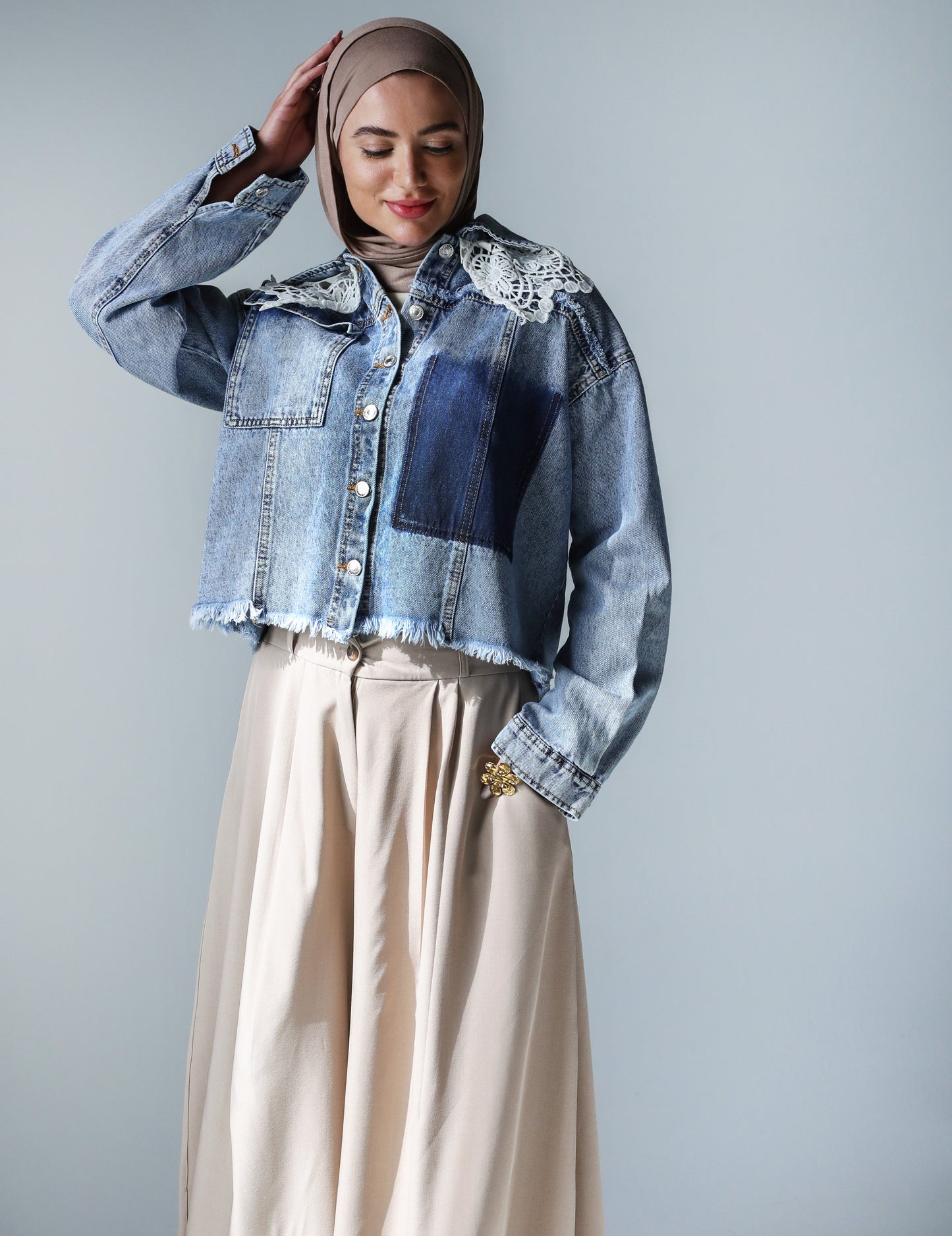 COLLAR CROPPED DENIM JACKET - LIGHT BLUE