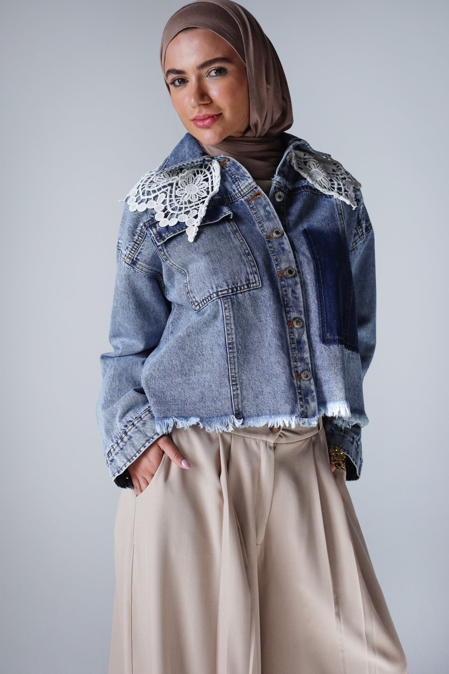 COLLAR CROPPED DENIM JACKET - LIGHT BLUE