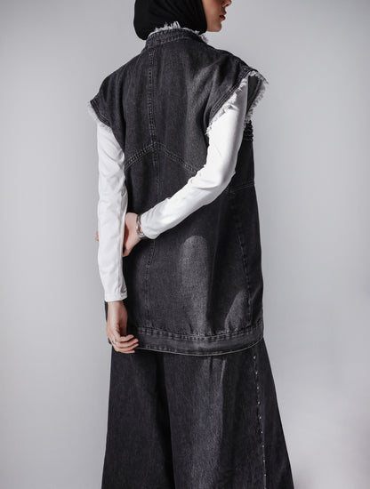 SLEEVELESS DENIM JACKET-BLACK