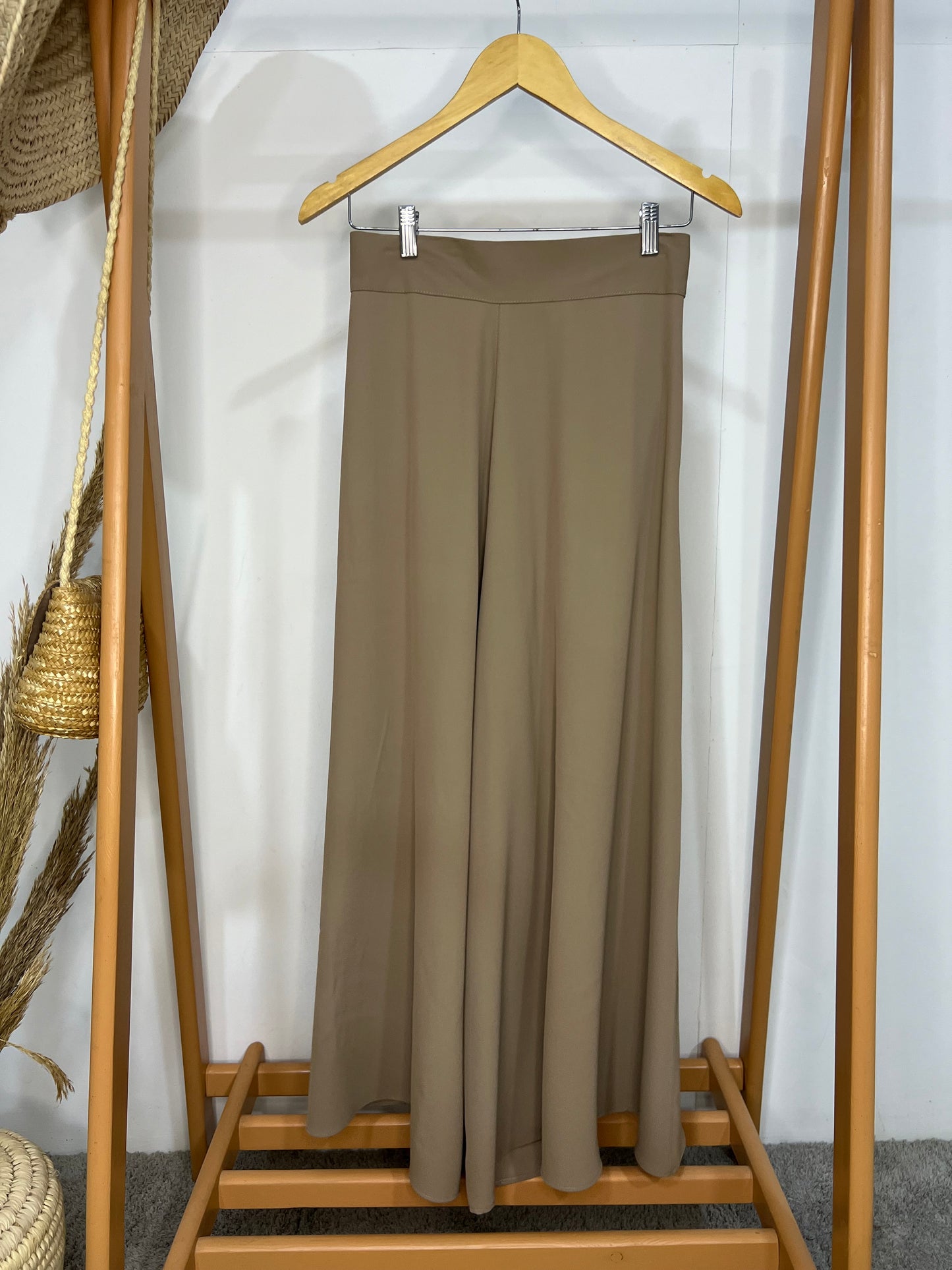 Crepe wide leg pants