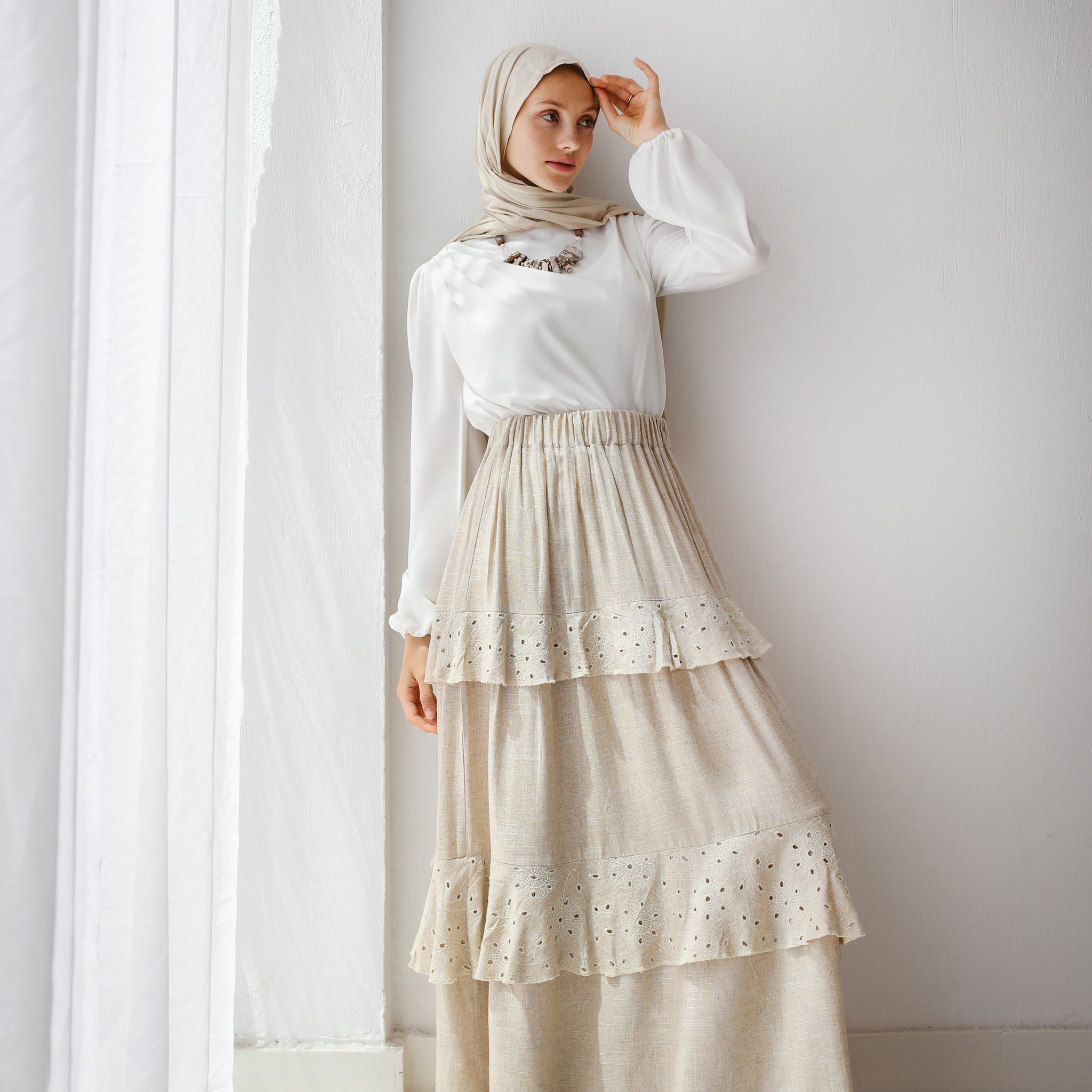 EMBROIDERED PURE LINEN SKIRT