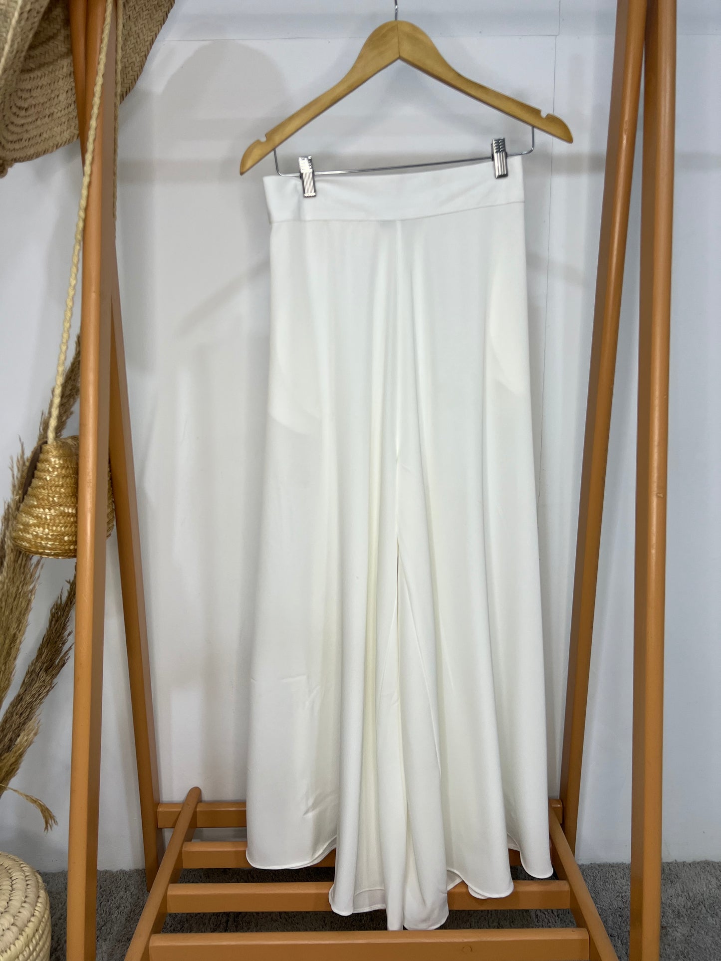 Crepe wide leg pants