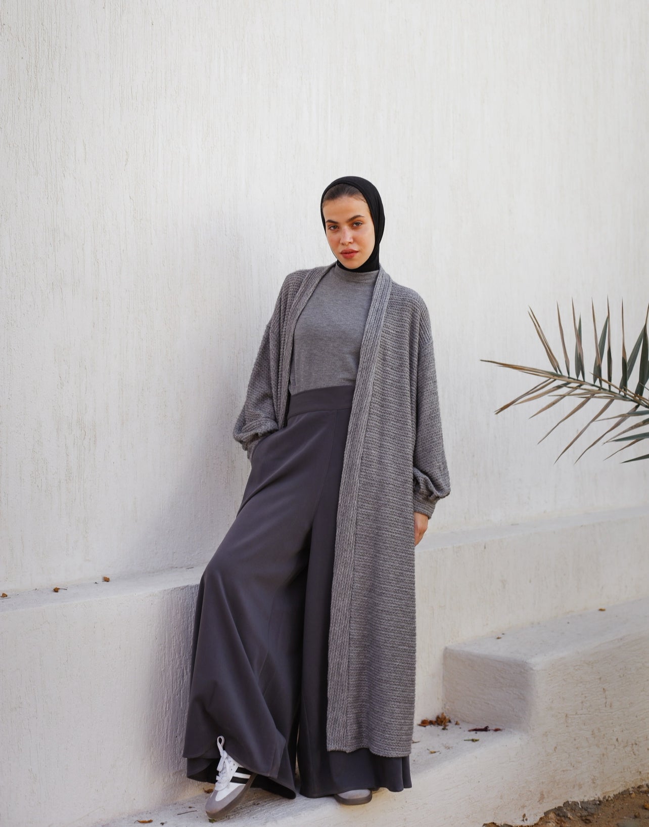 SUEDE CREPE WIDE LEG PANTS - GRAY