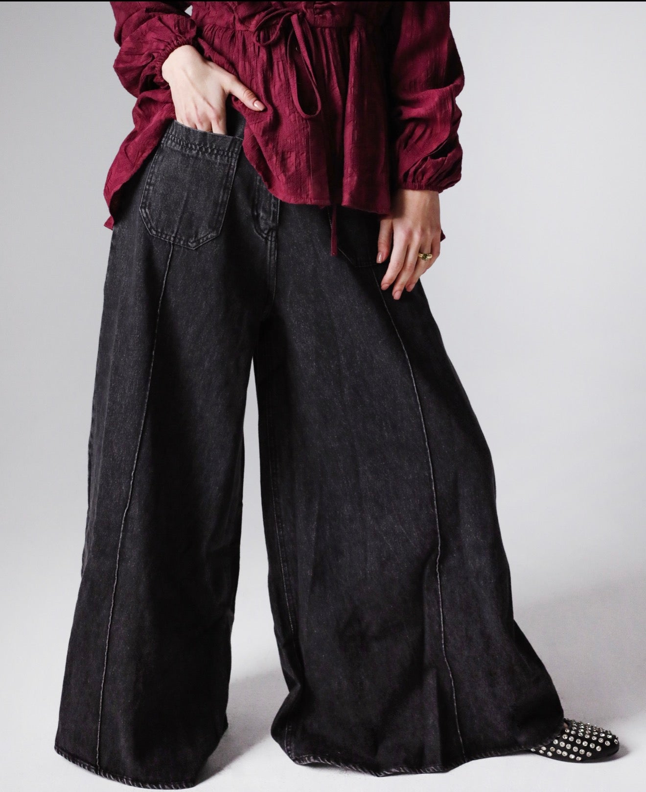 FRONT POCKET DENIM PANTS