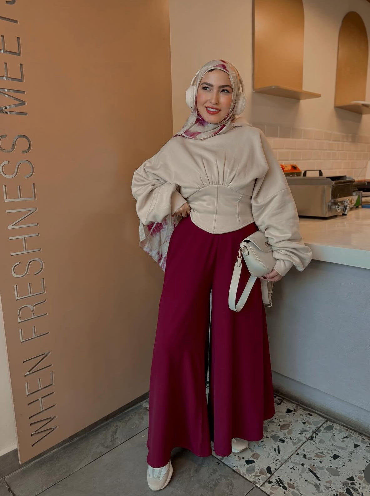 SUEDE CREPE WIDE LEG PANTS - BURGANDY
