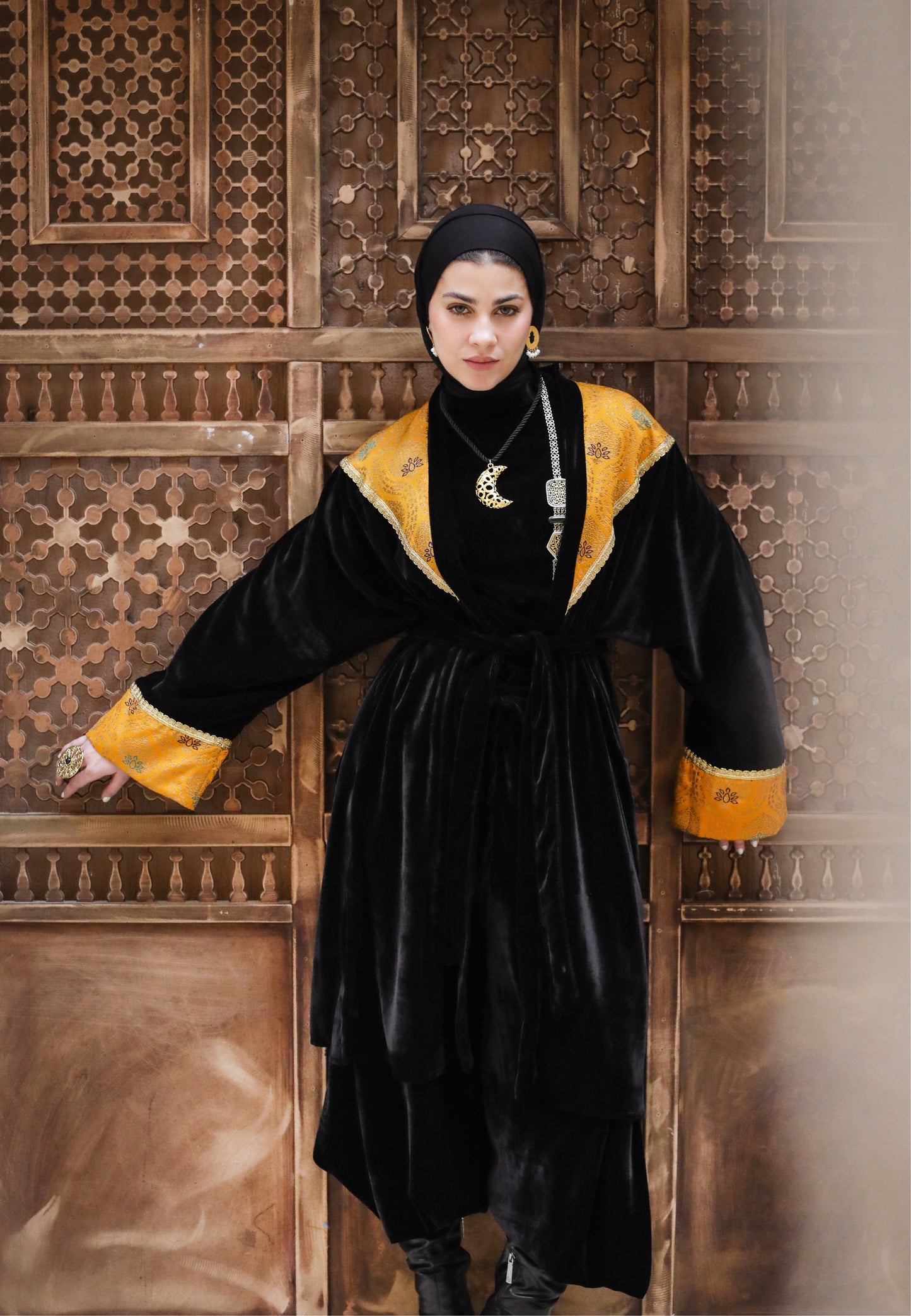 YAQOOT VELVET CARDIGAN