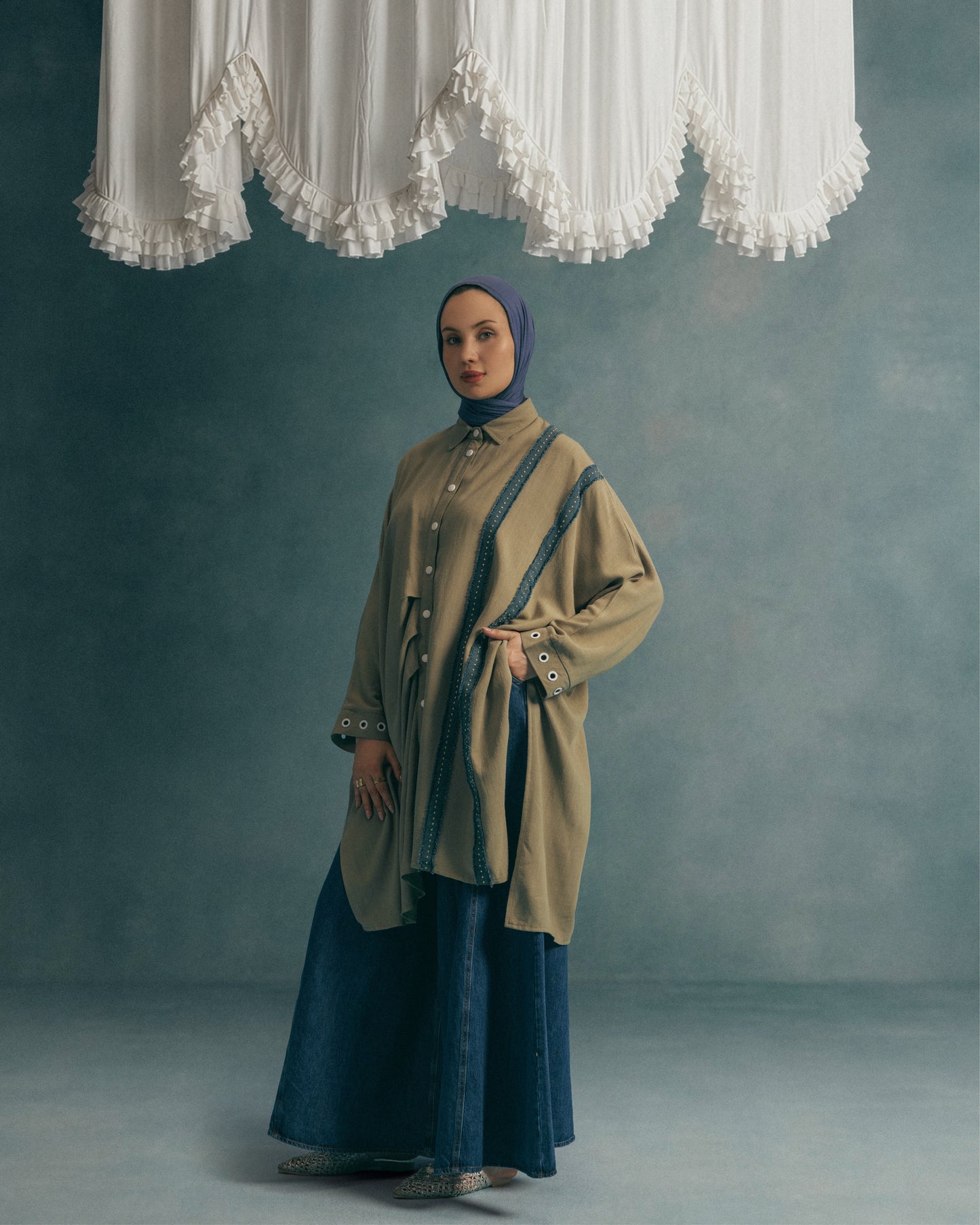 DENIM EYELITE LINEN SHIRT
