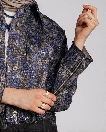 CROPPED EMBROIDERED DENIM JACKET