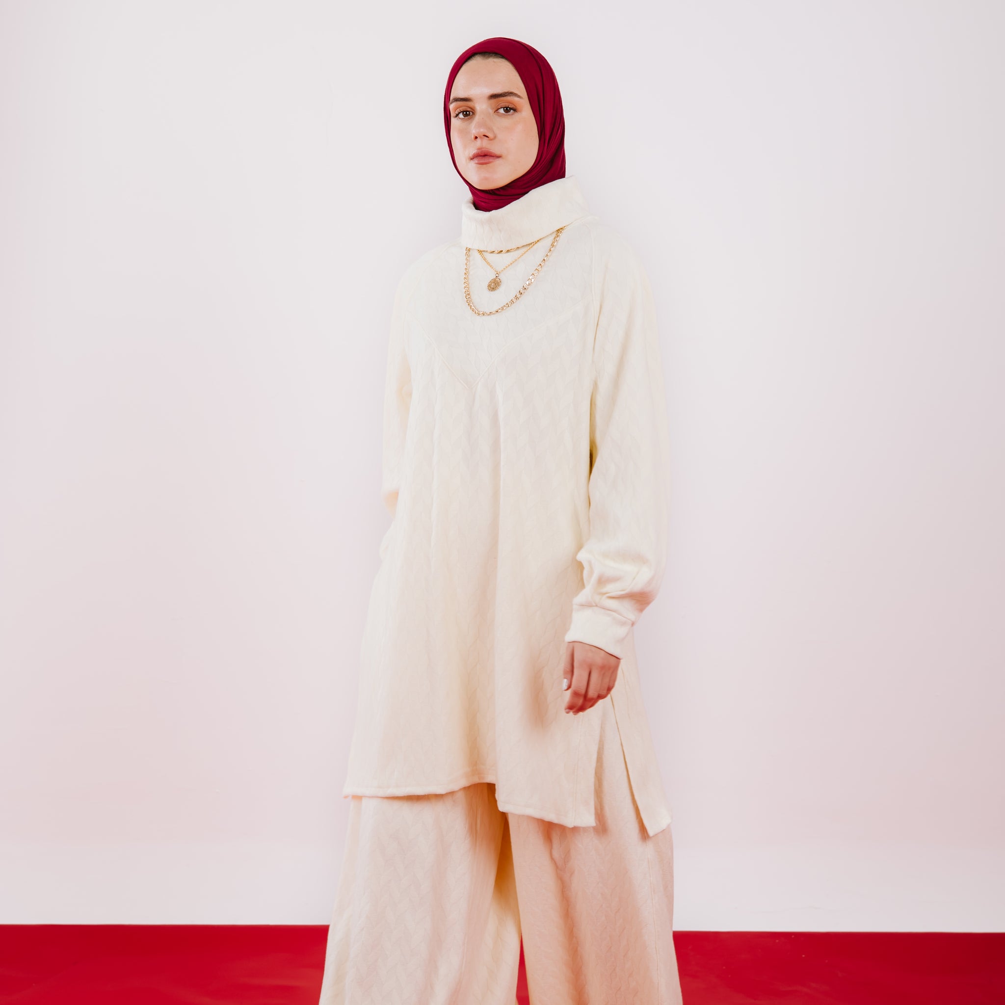 SUFIA SET IN OFFWHITE