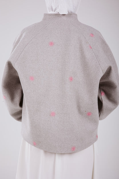 CROPPED EMBROIDERED WOOL JACKET IN GRAY