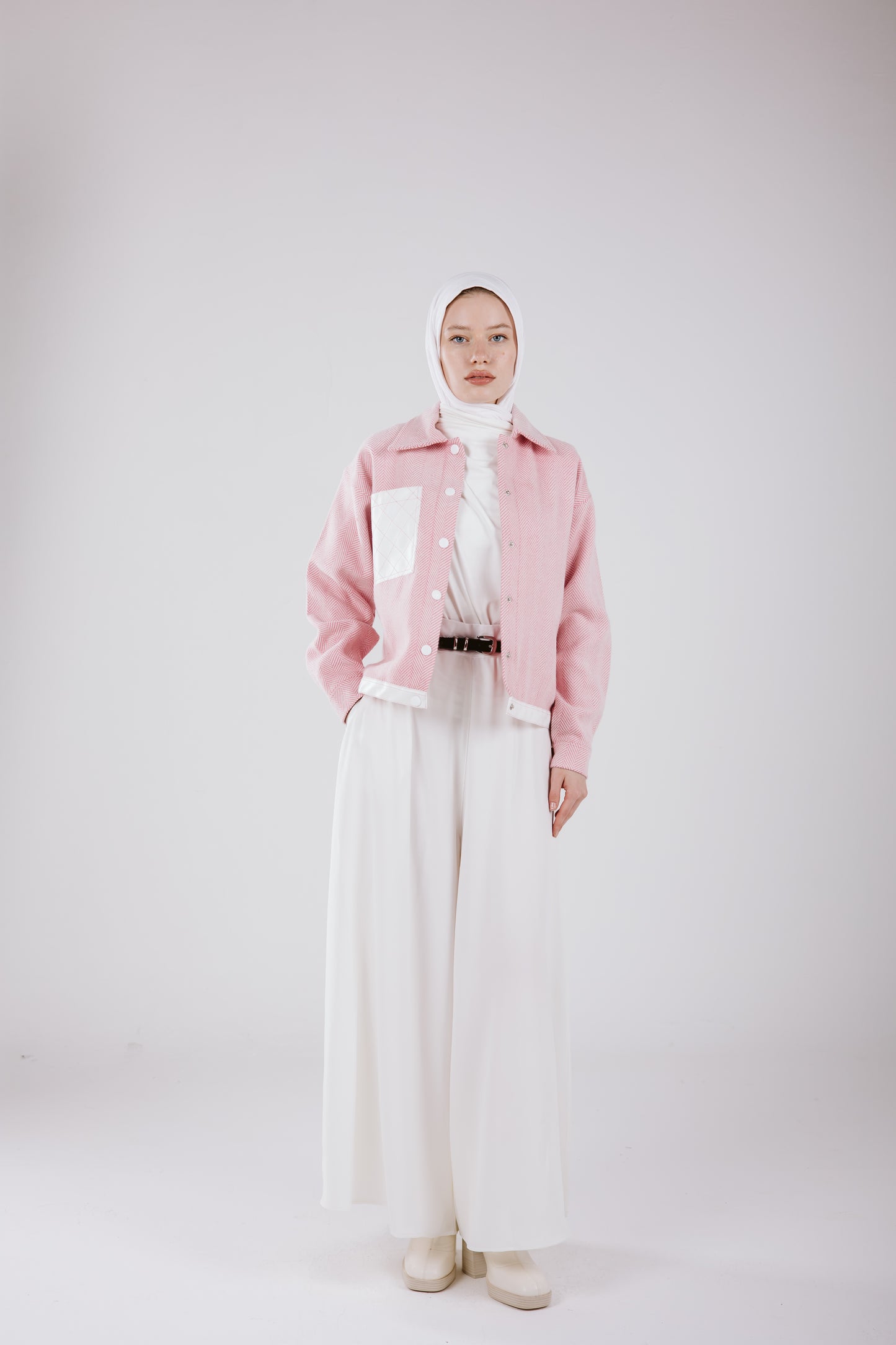 CROPPED LEATHER MIXED JACKET IN PINK