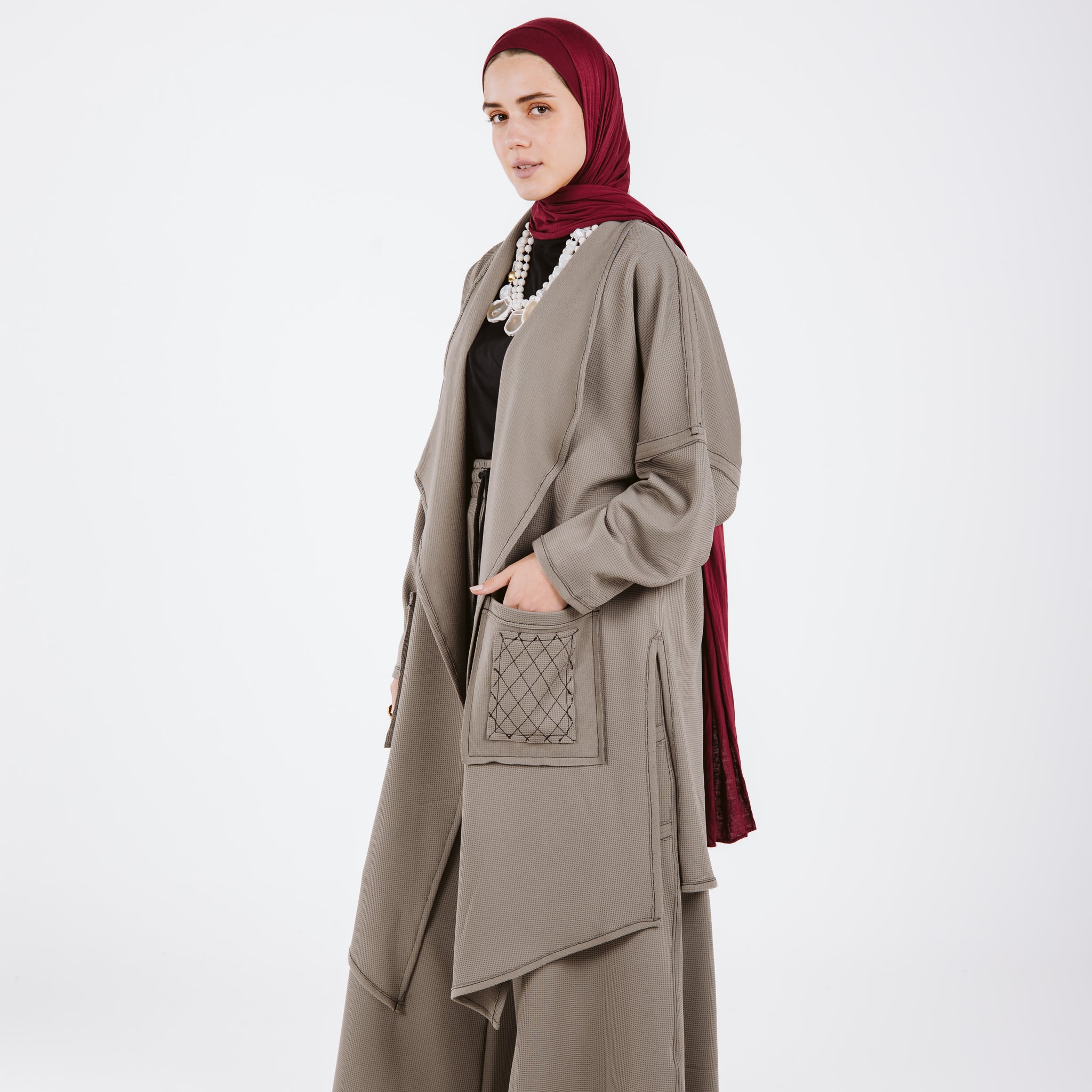 JACQUAED GHALIA SET IN DARK GRAY