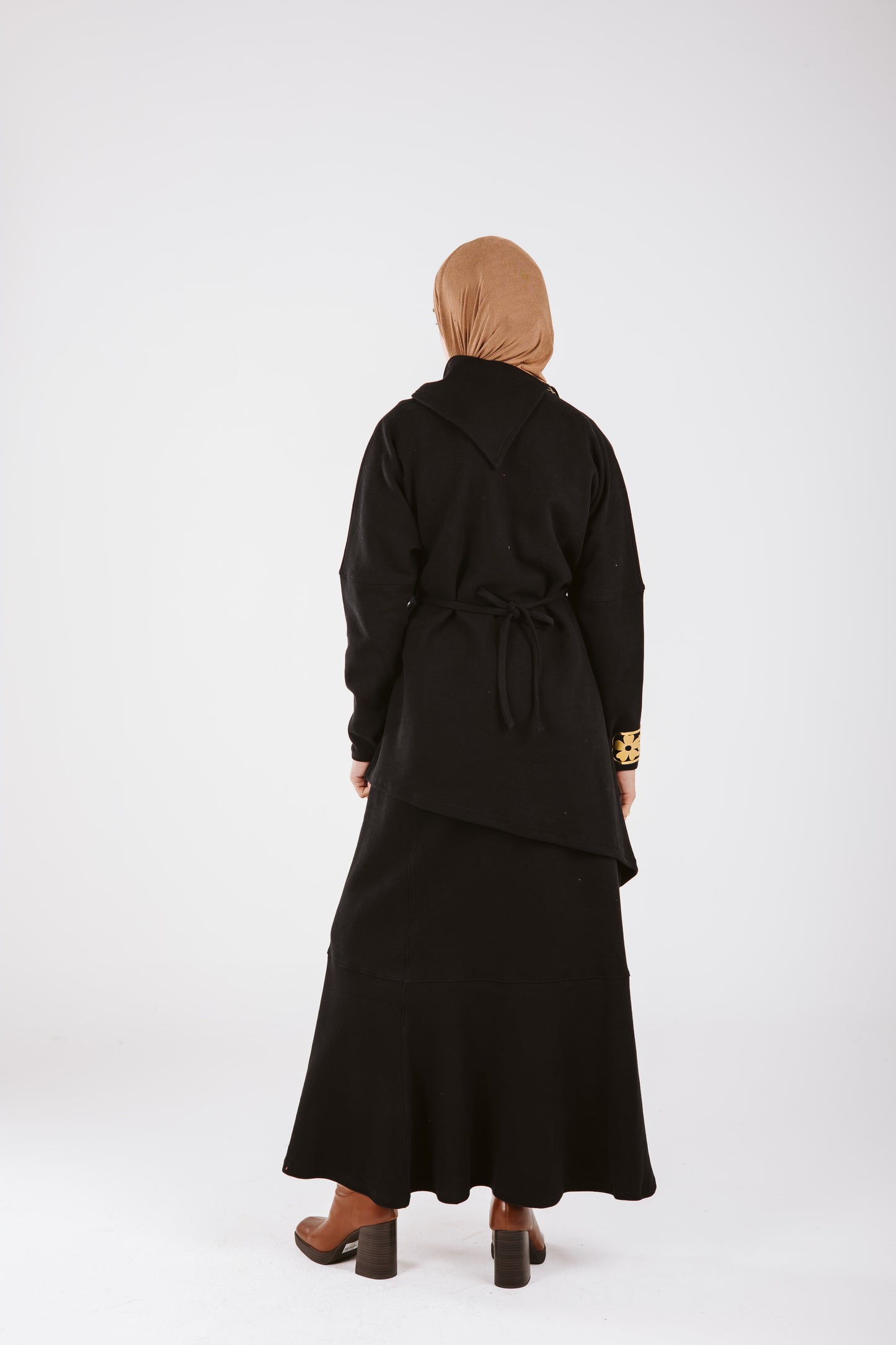 AMALIA WOOL SET IN BLACK